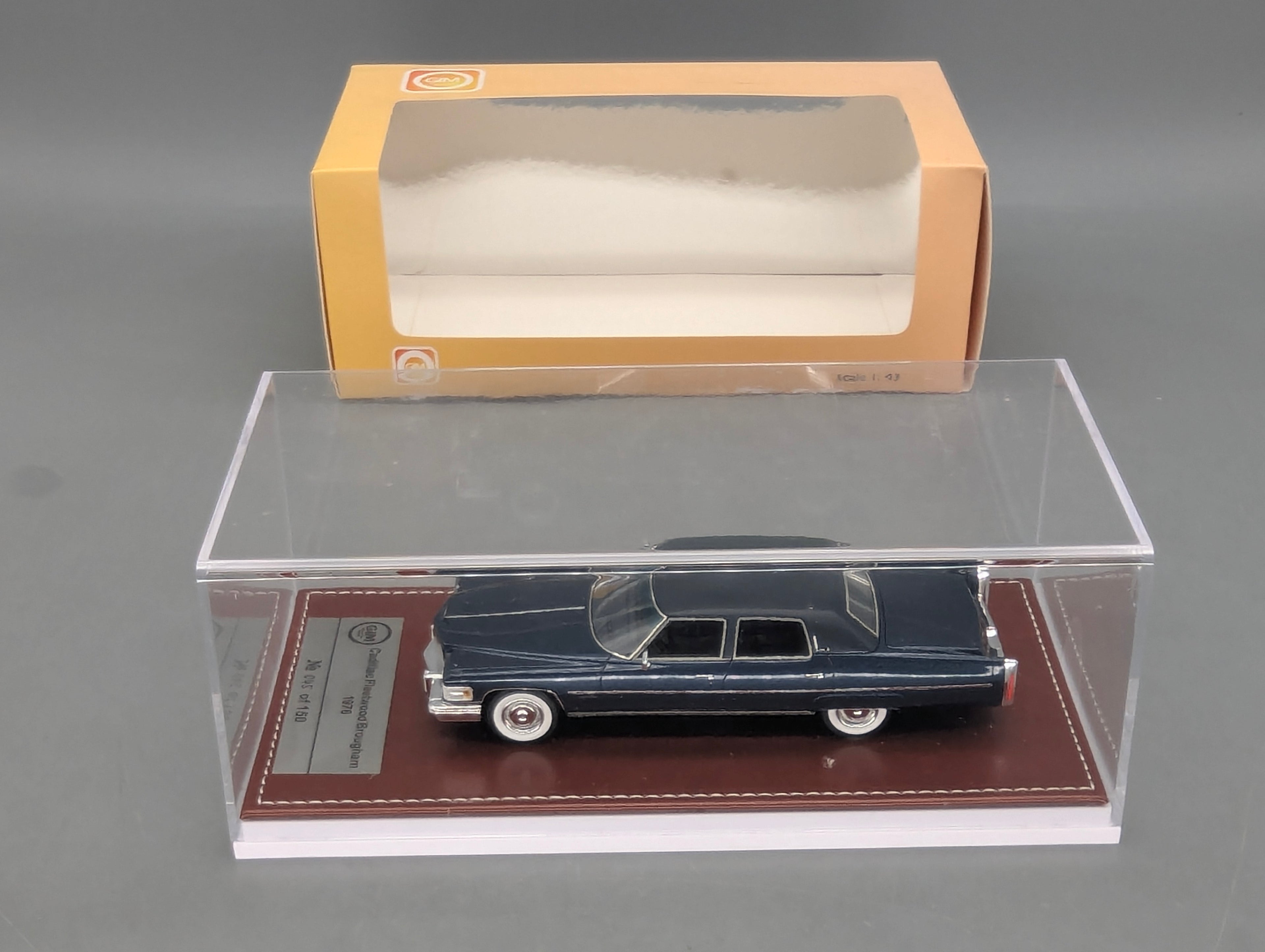 Modellautos 1:43 GIM 017a Cadillac Fleetwood Brougham 1976 Blau 45/150 mit OVP