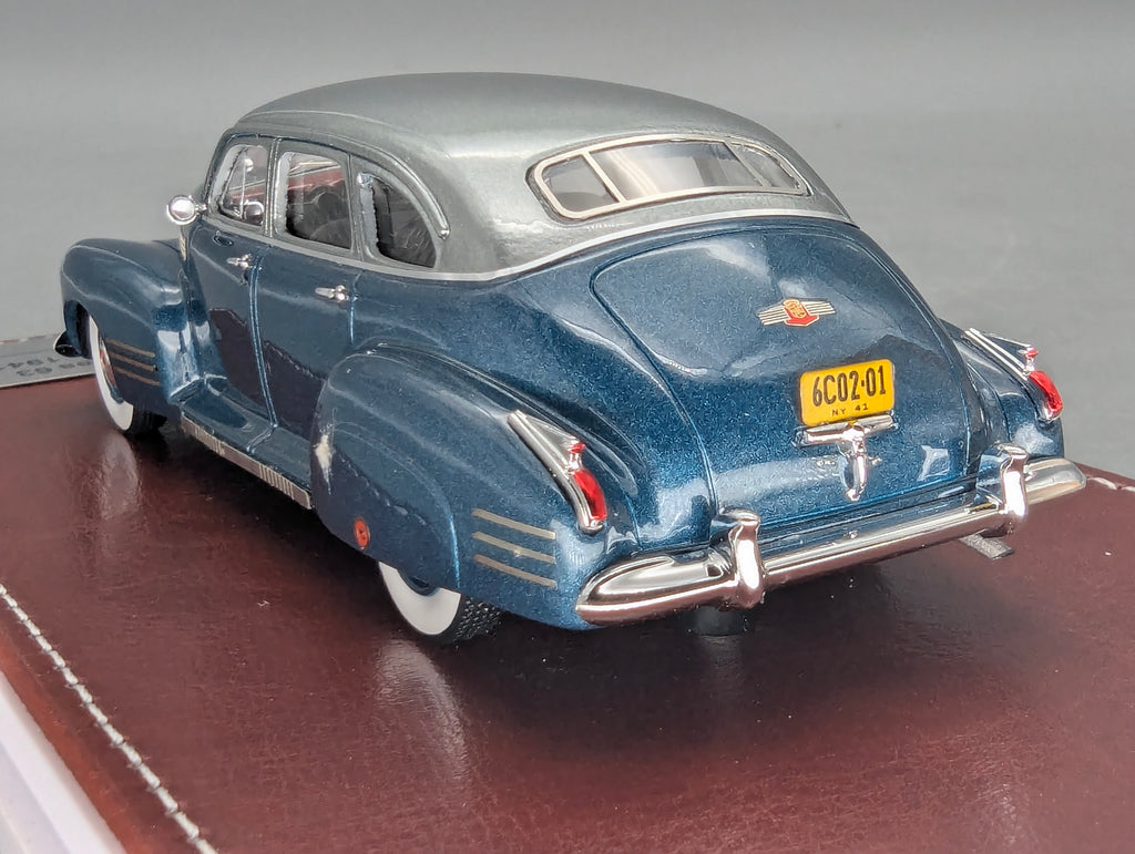 Model Cars 1:43 Minichamps Mercedes Benz SL65 AMG Black Series Silver with original packaging