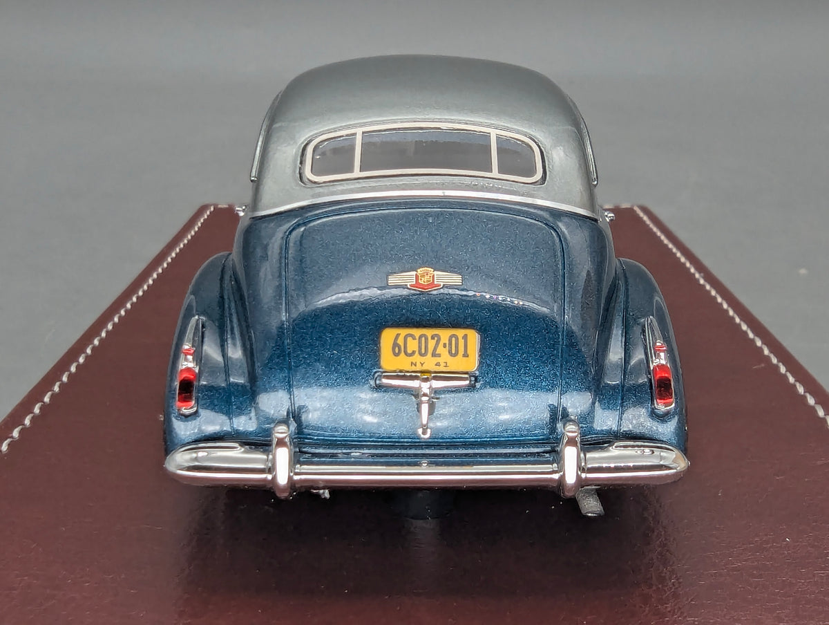 Modellautos 1:43 GIM 020a Cadillac Series 63 Touring Sedan 1941 Blau 079/150 mit OVP