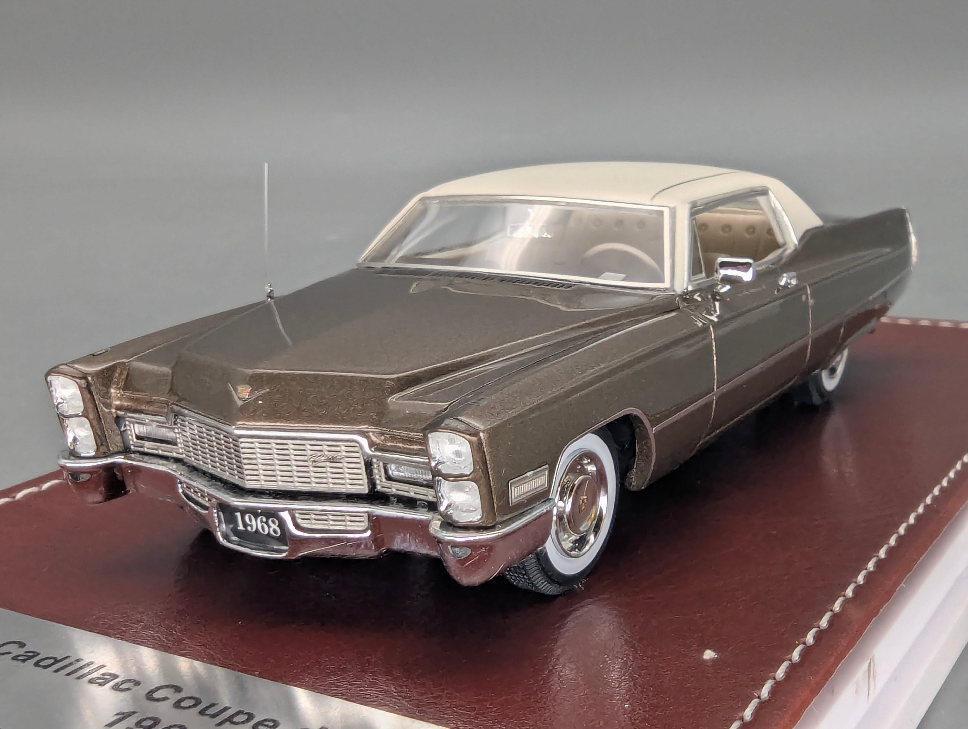 Modellautos 1:43 GIM 002b Cadillac Coupe de Ville 1968 Braun 029/150 mit OVP