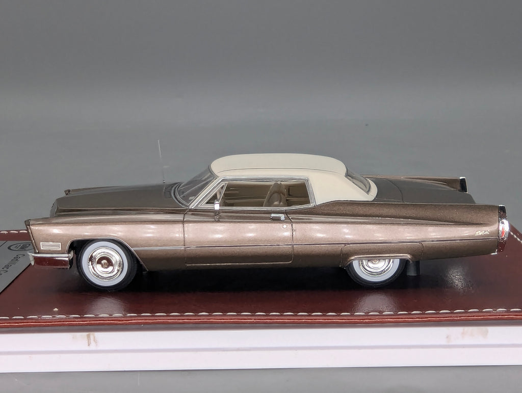 Modellautos 1:43 GIM 002b Cadillac Coupe de Ville 1968 Braun 029/150 mit OVP