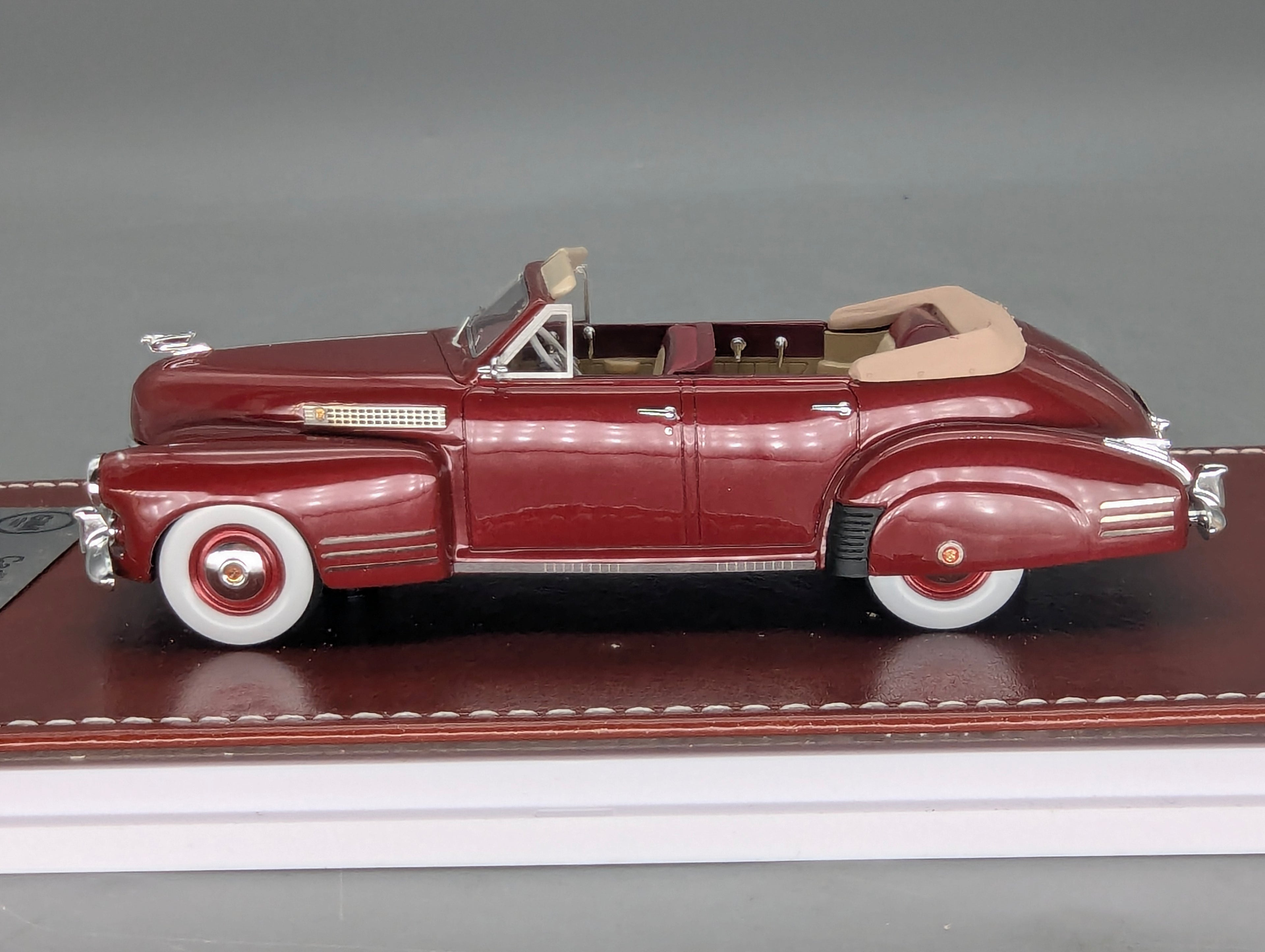 Coches en miniatura 1:43 Minichamps Mercedes Benz SL65 AMG Black Series Plata con embalaje original