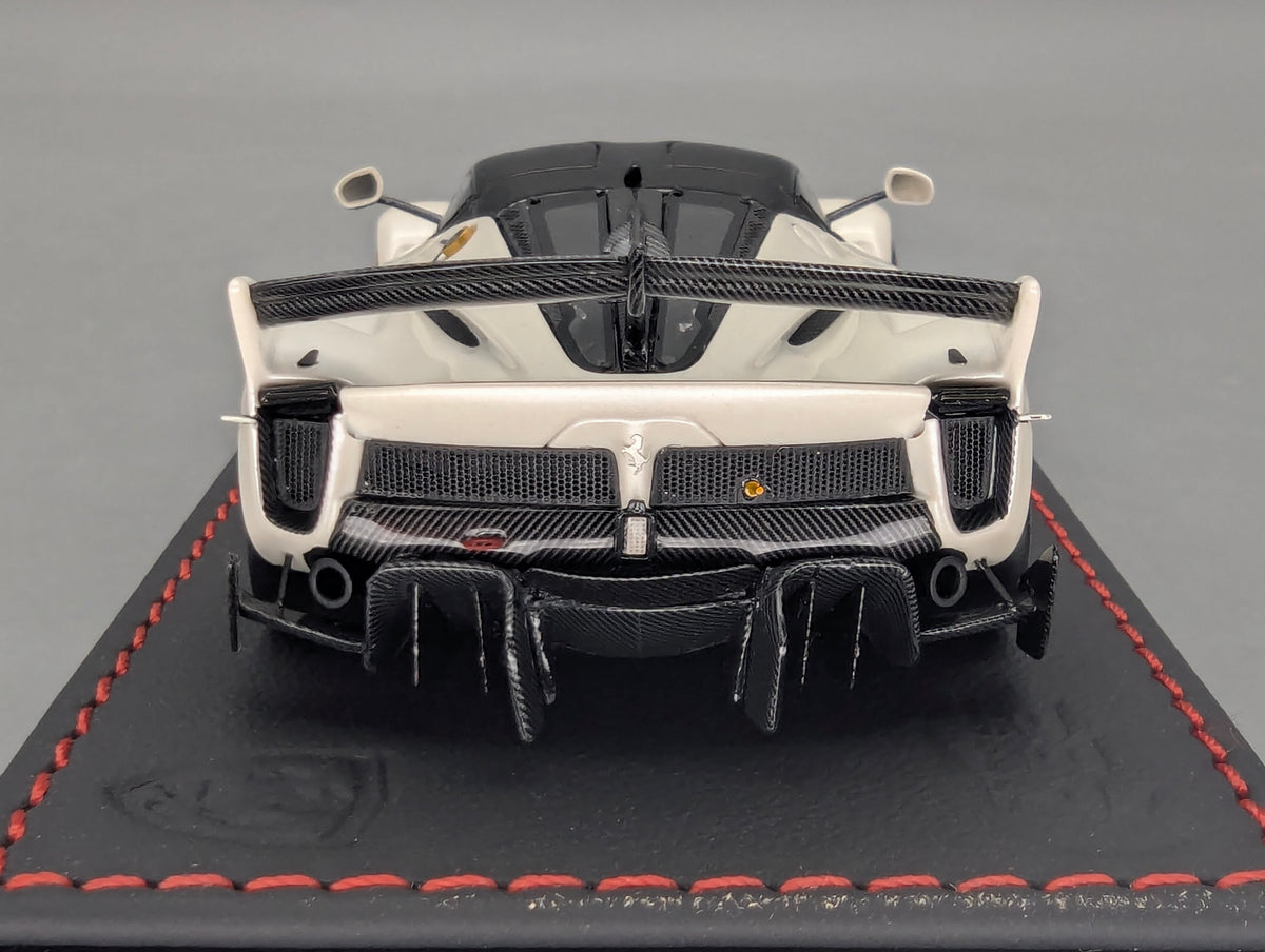 Modellautos 1:43 BBR Executive Calsito Ferrari FXX-K EVO Fuji White Ltd 42/50 OVP