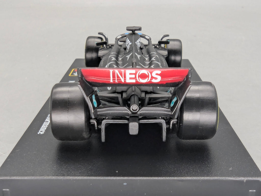 Modellautos 1:43 Bburago Mercedes AMG F1 W14 E Performance #63 George Russel mit OVP