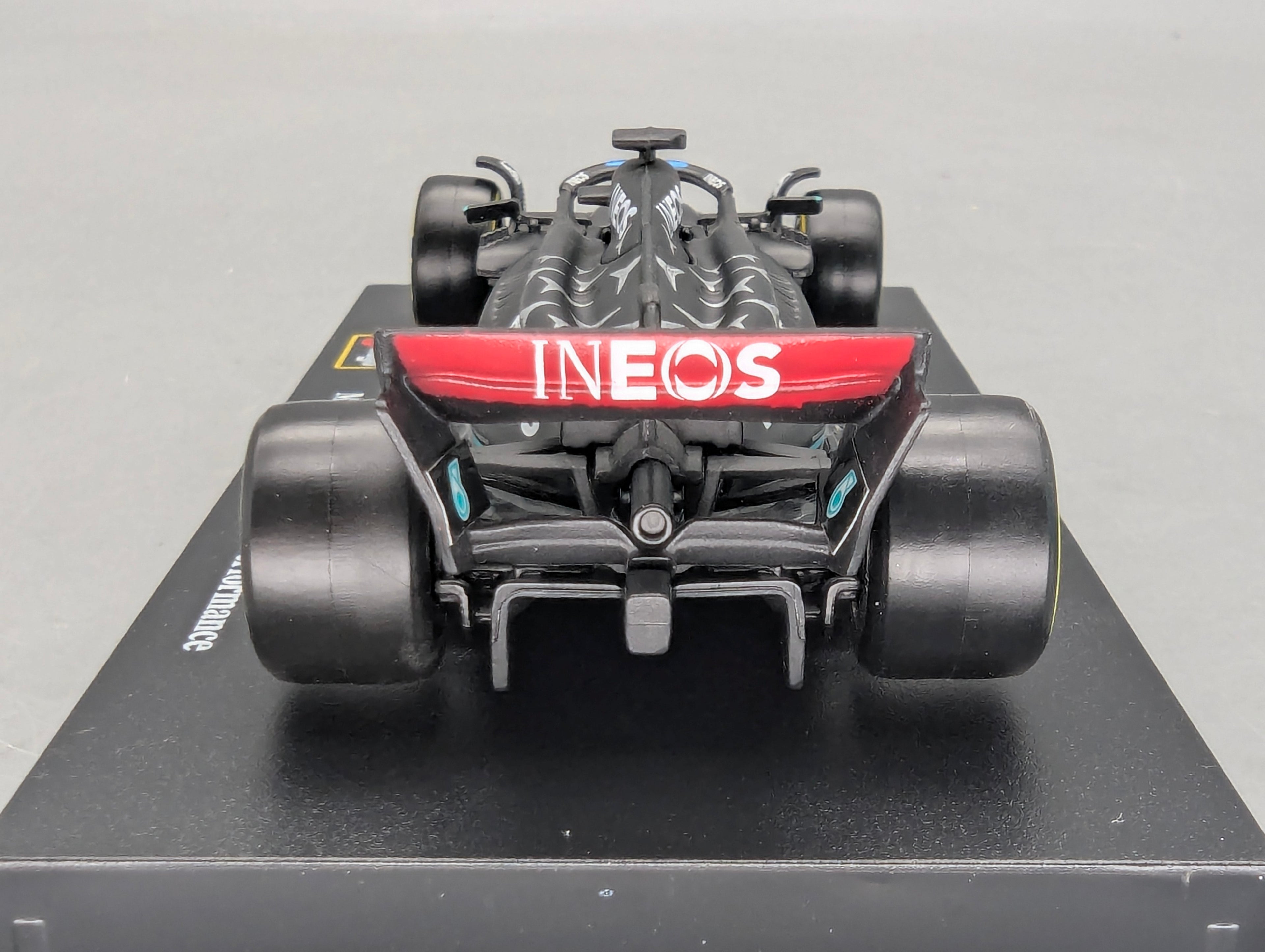 Modellautos 1:43 Bburago Mercedes AMG F1 W14 E Performance #63 George Russel mit OVP