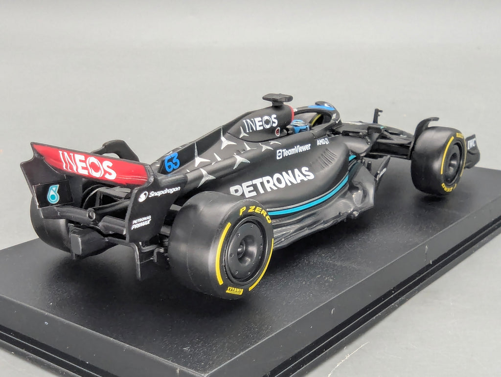 Modellautos 1:43 Bburago Mercedes AMG F1 W14 E Performance #63 George Russel mit OVP