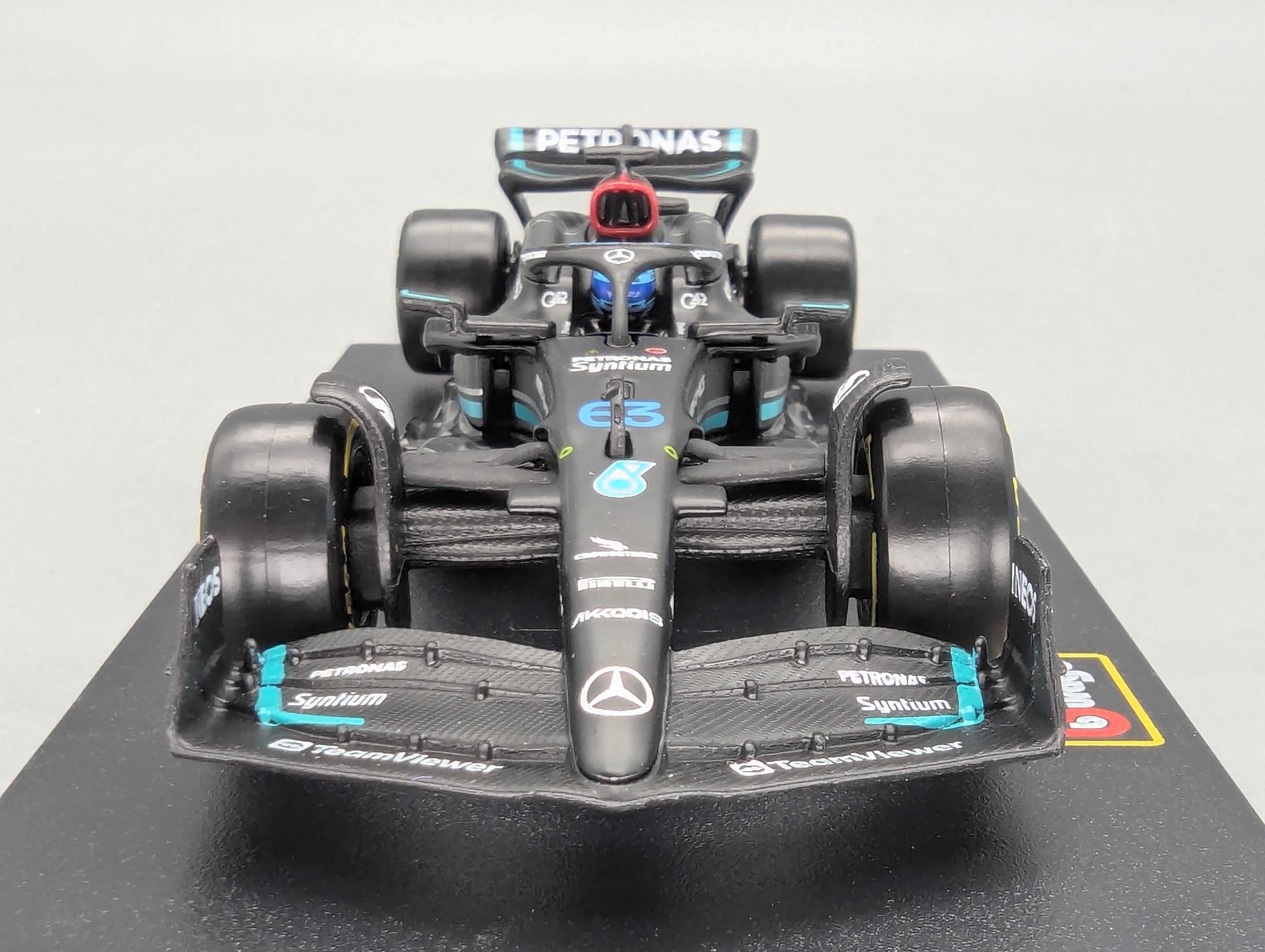 Modellautos 1:43 Bburago Mercedes AMG F1 W14 E Performance #63 George Russel mit OVP
