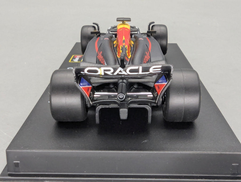 Modellautos 1:43 Bburago Oracle Red Bull Racing RB20 #1 Max Verstappen mit OVP