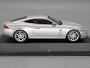 Modellautos 1:43 Minichamps Jaguar XK Coupe 2006 Liquid Silver mit OVP