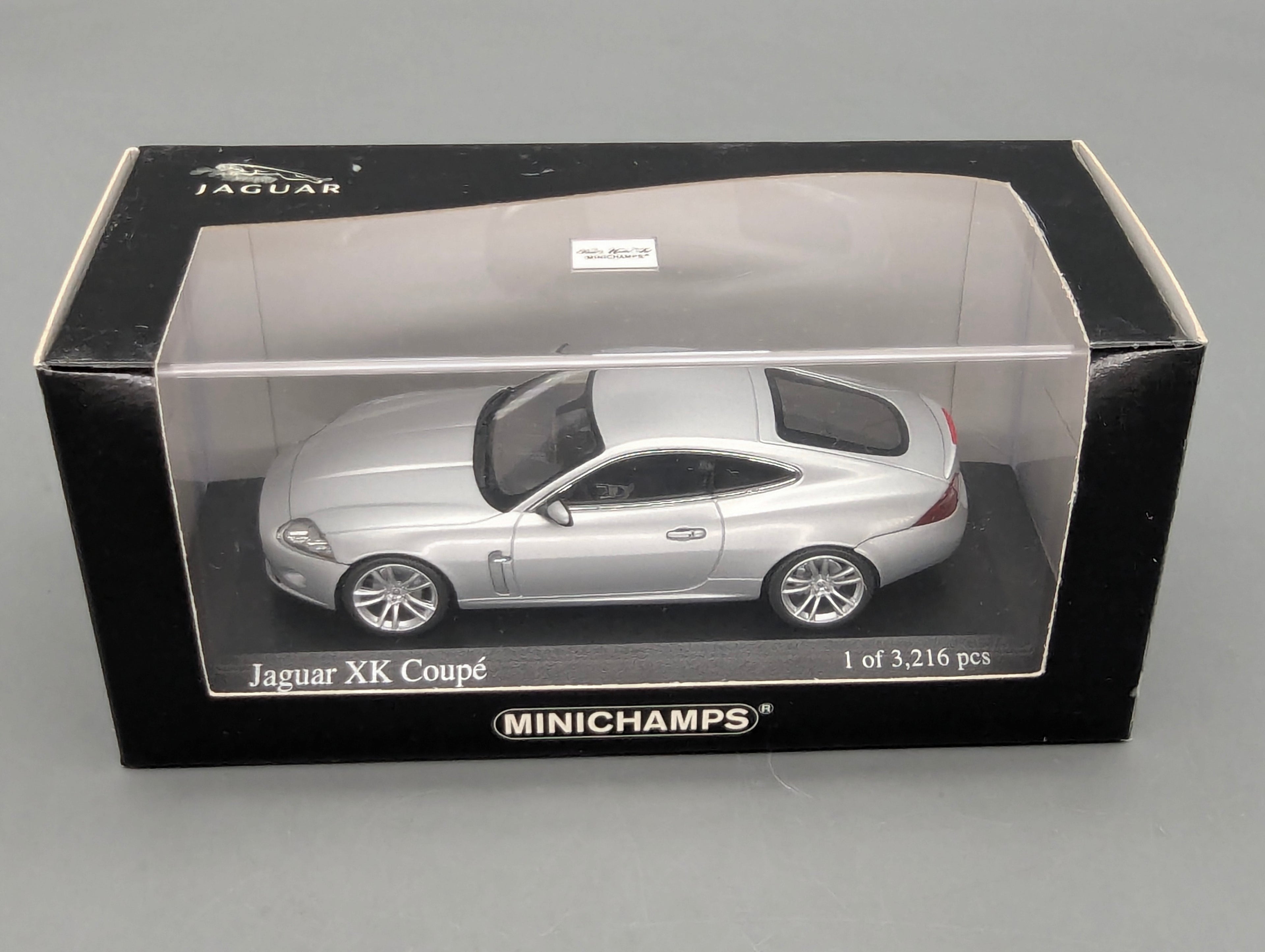 Modellautos 1:43 Minichamps Jaguar XK Coupe 2006 Liquid Silver mit OVP