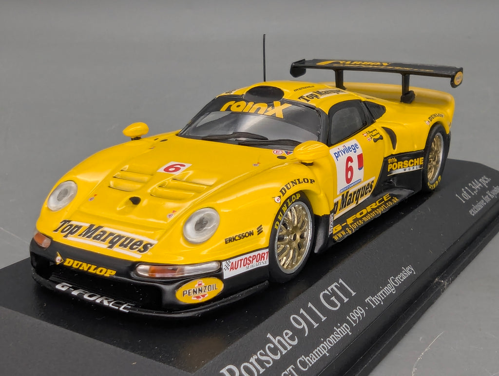 Model Cars 1:43 Minichamps Mercedes Benz SL65 AMG Black Series Silver with original packaging