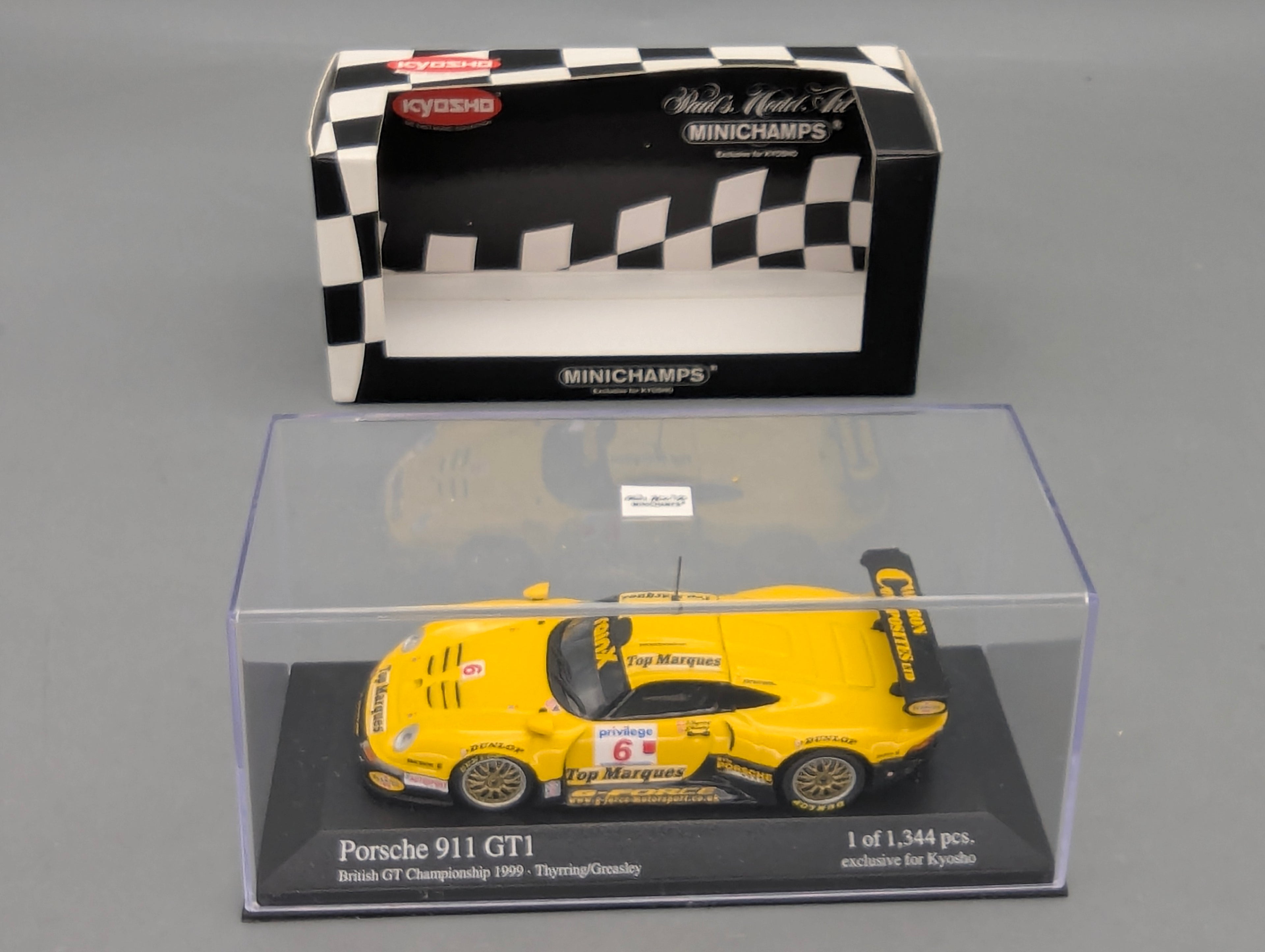 Model Cars 1:43 Minichamps Mercedes Benz SL65 AMG Black Series Silver with original packaging