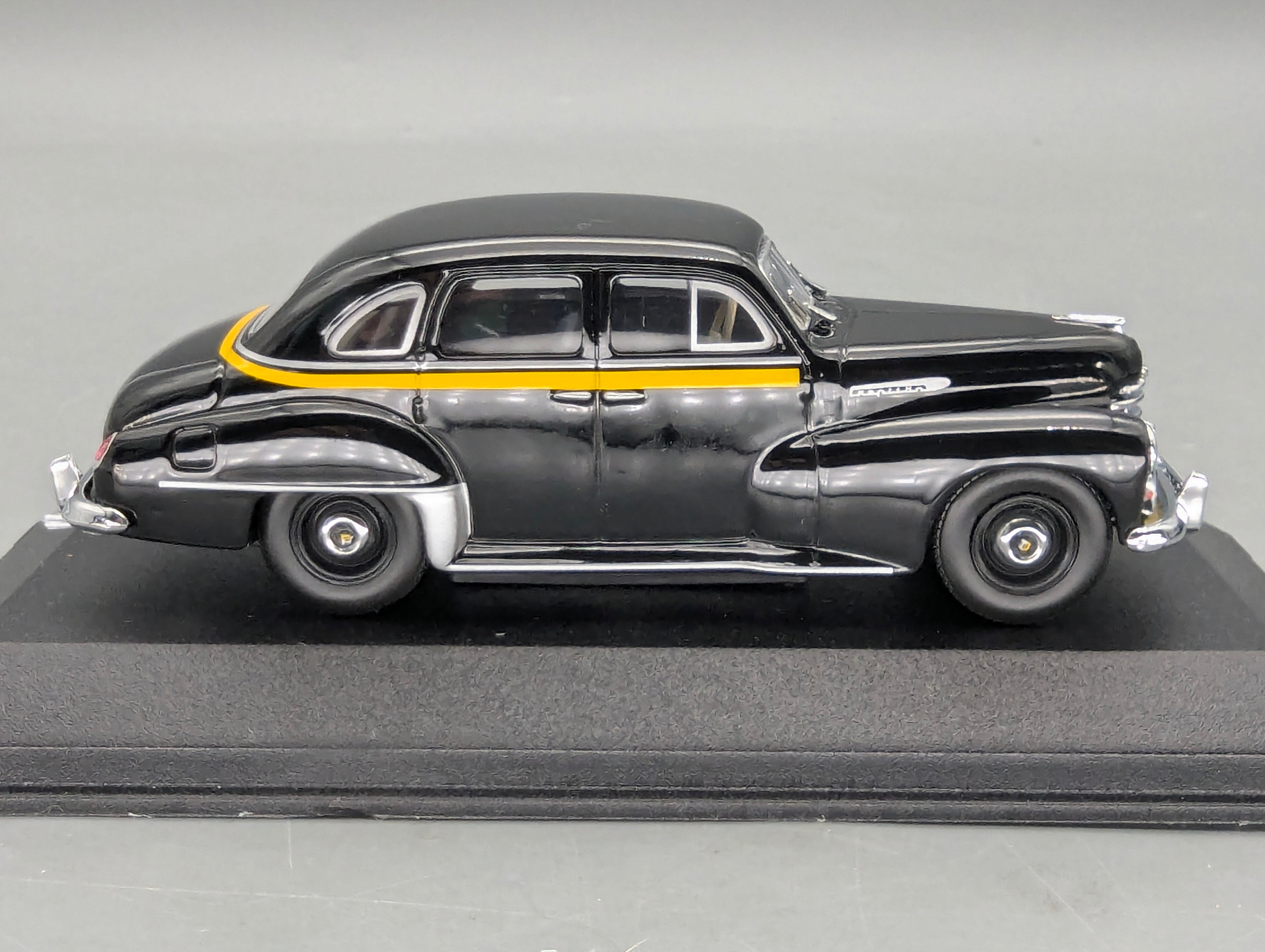 Modellautos 1:43 Minichamps Opel Kapitän 1951 Taxi mit OVP