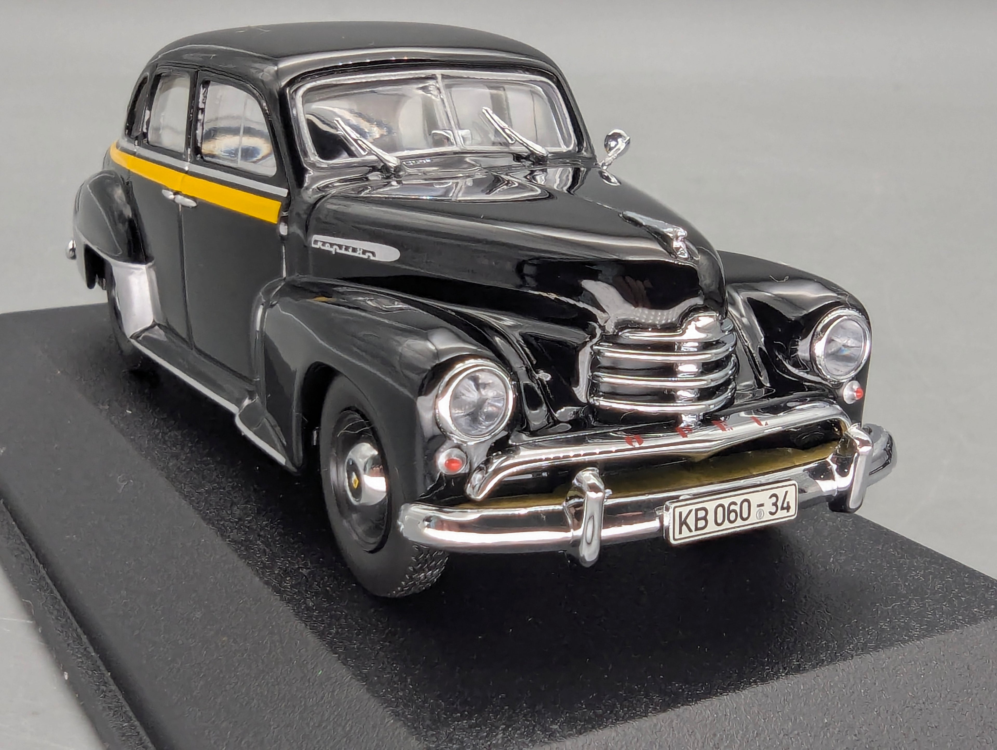 Modellautos 1:43 Minichamps Opel Kapitän 1951 Taxi mit OVP