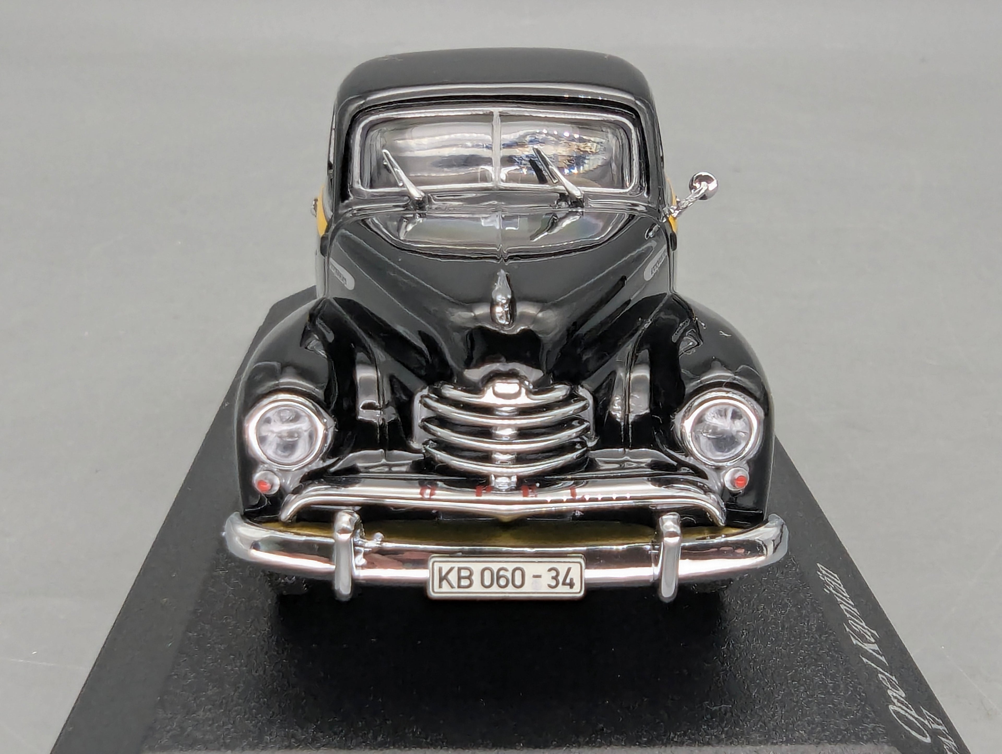 Modellautos 1:43 Minichamps Opel Kapitän 1951 Taxi mit OVP