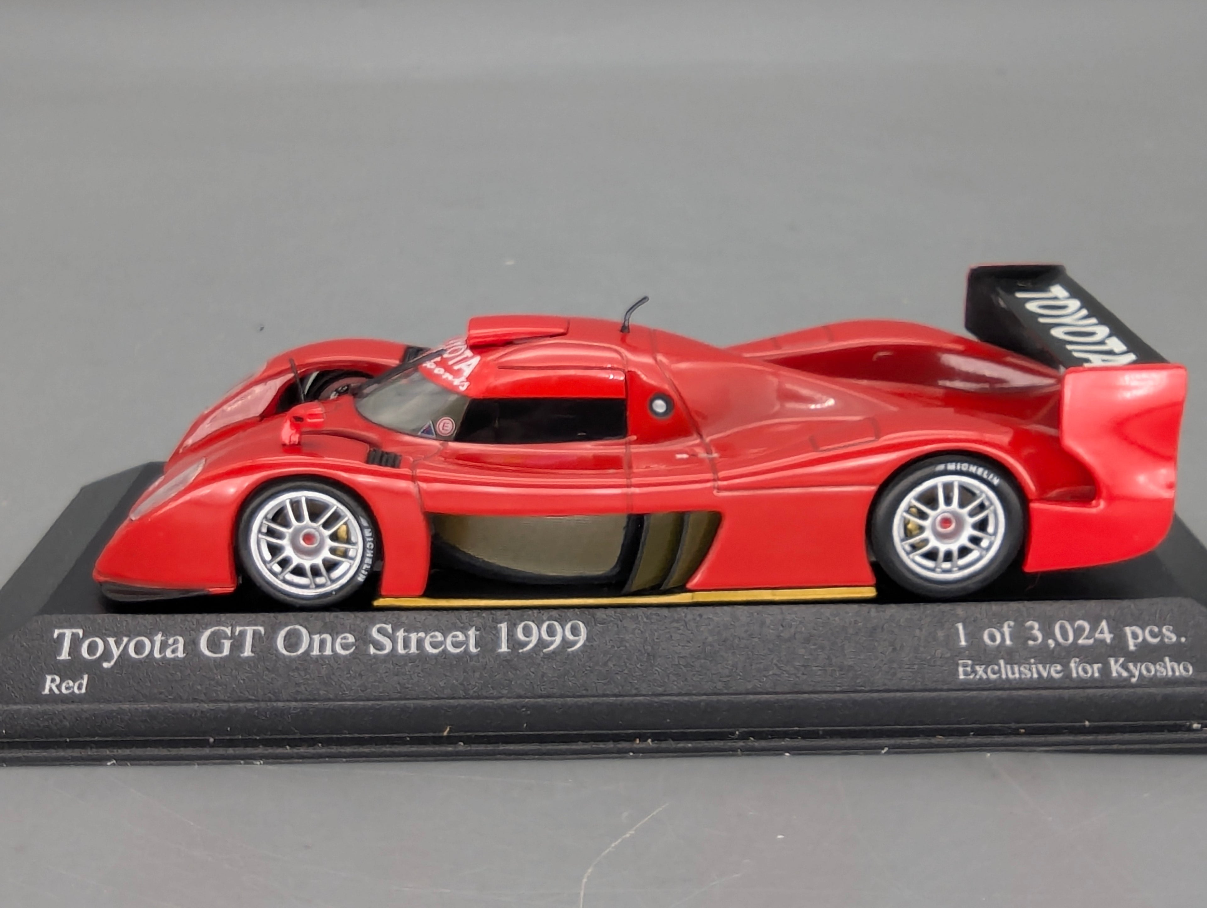 Modellautos 1:43 Minichamps Toyota GT One Street 1999 Red mit OVP