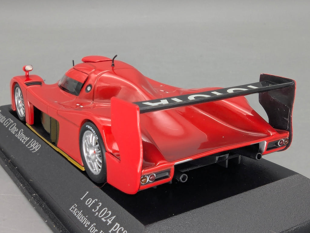 Modellautos 1:43 Minichamps Toyota GT One Street 1999 Red mit OVP