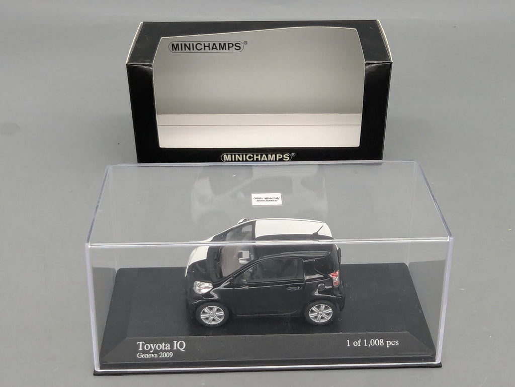 Model Cars 1:43 Minichamps Mercedes Benz SL65 AMG Black Series Silver with original packaging