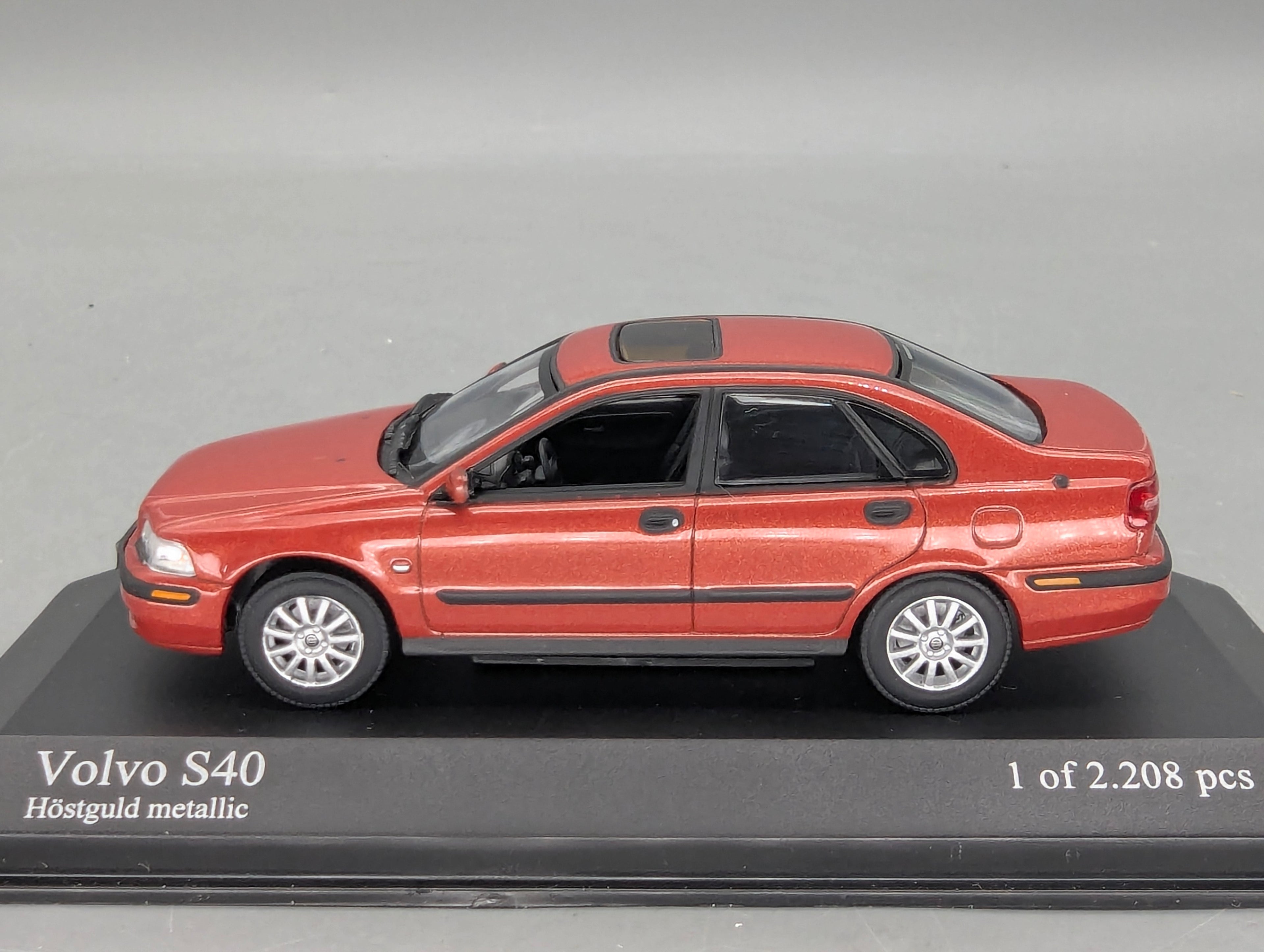 Coches en miniatura 1:43 Minichamps Mercedes Benz SL65 AMG Black Series Plata con embalaje original