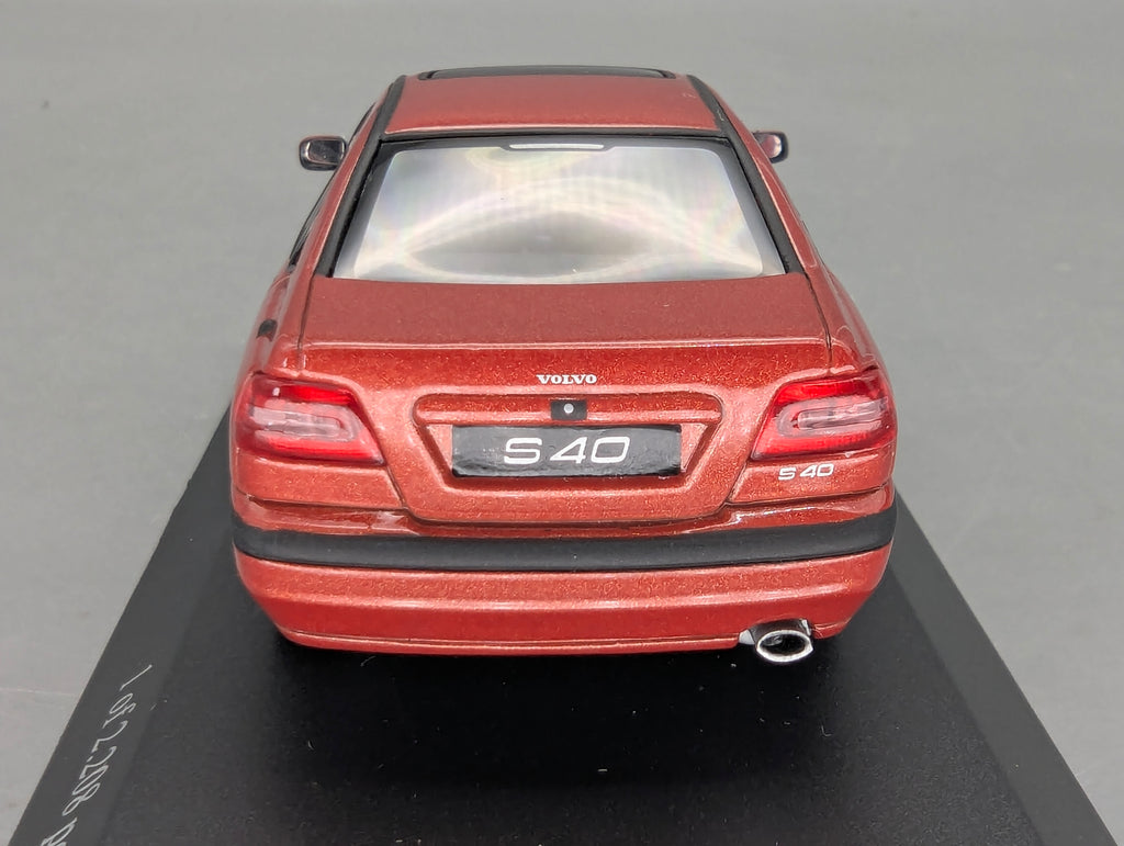 Coches en miniatura 1:43 Minichamps Mercedes Benz SL65 AMG Black Series Plata con embalaje original