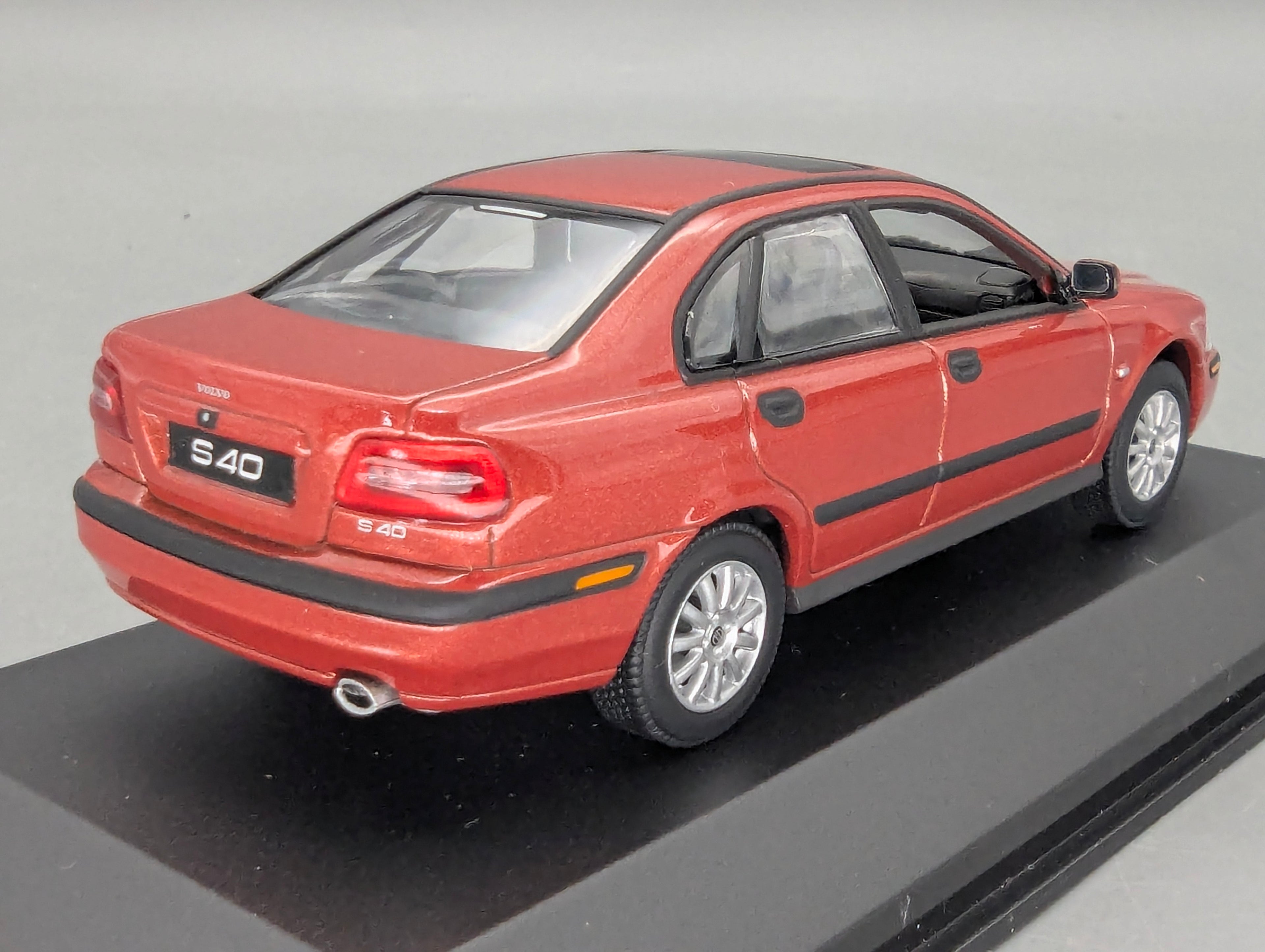 Coches en miniatura 1:43 Minichamps Mercedes Benz SL65 AMG Black Series Plata con embalaje original
