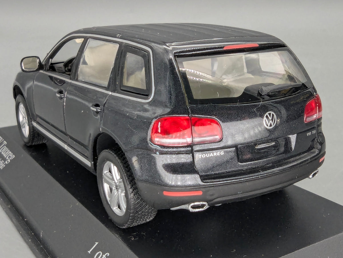 Modellautos 1:43 Minichamps Volkswagen VW Touareg 2002 Black Magic Perleffekt mit OVP