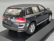 Modellautos 1:43 Minichamps Volkswagen VW Touareg 2002 Black Magic Perleffekt mit OVP