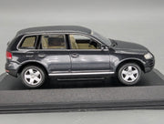 Modellautos 1:43 Minichamps Volkswagen VW Touareg 2002 Black Magic Perleffekt mit OVP