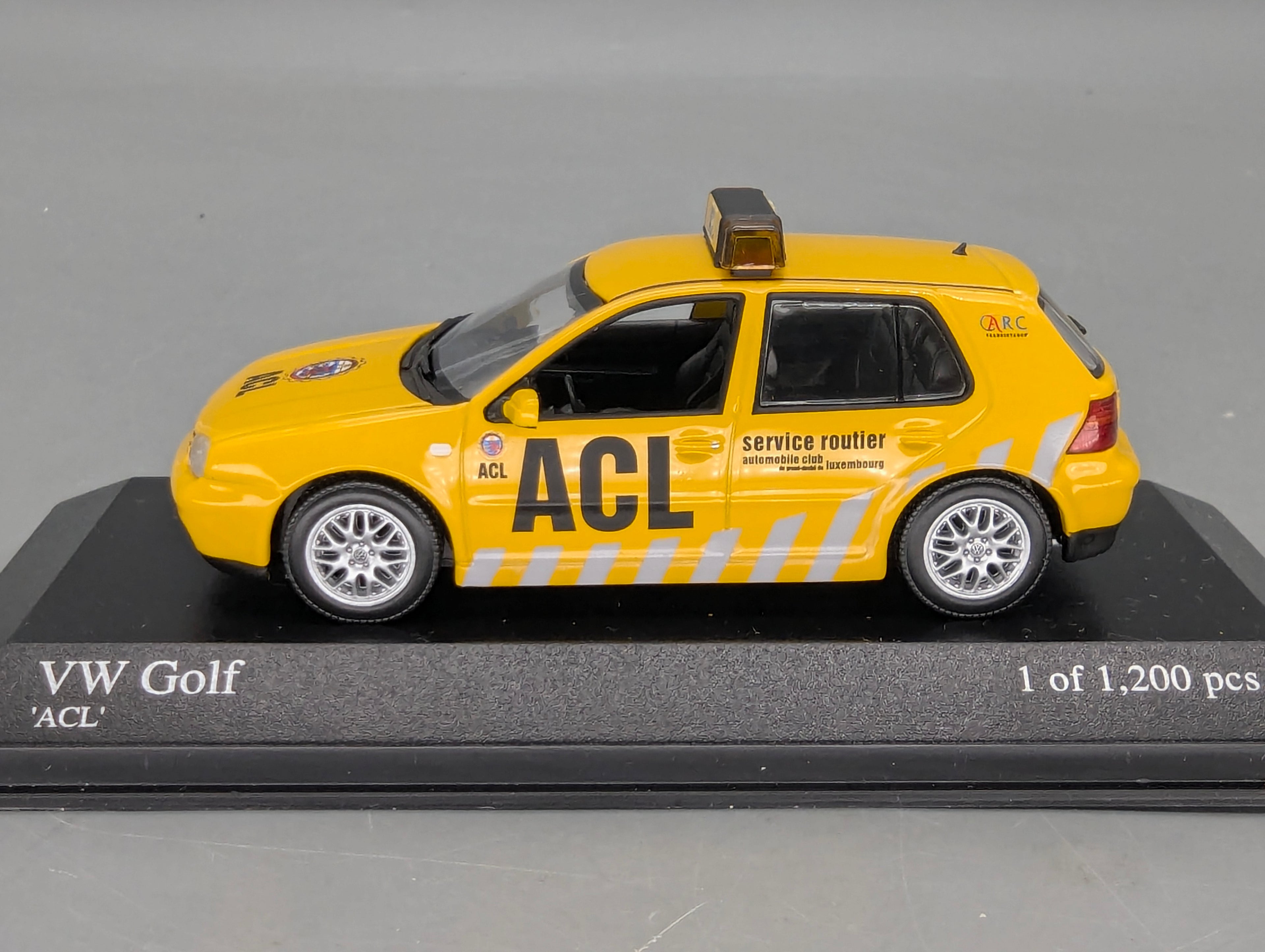 Modellautos 1:43 Minichamps Volkswagen VW Golf 1997 ADAC ACL Luxemburg mit OVP
