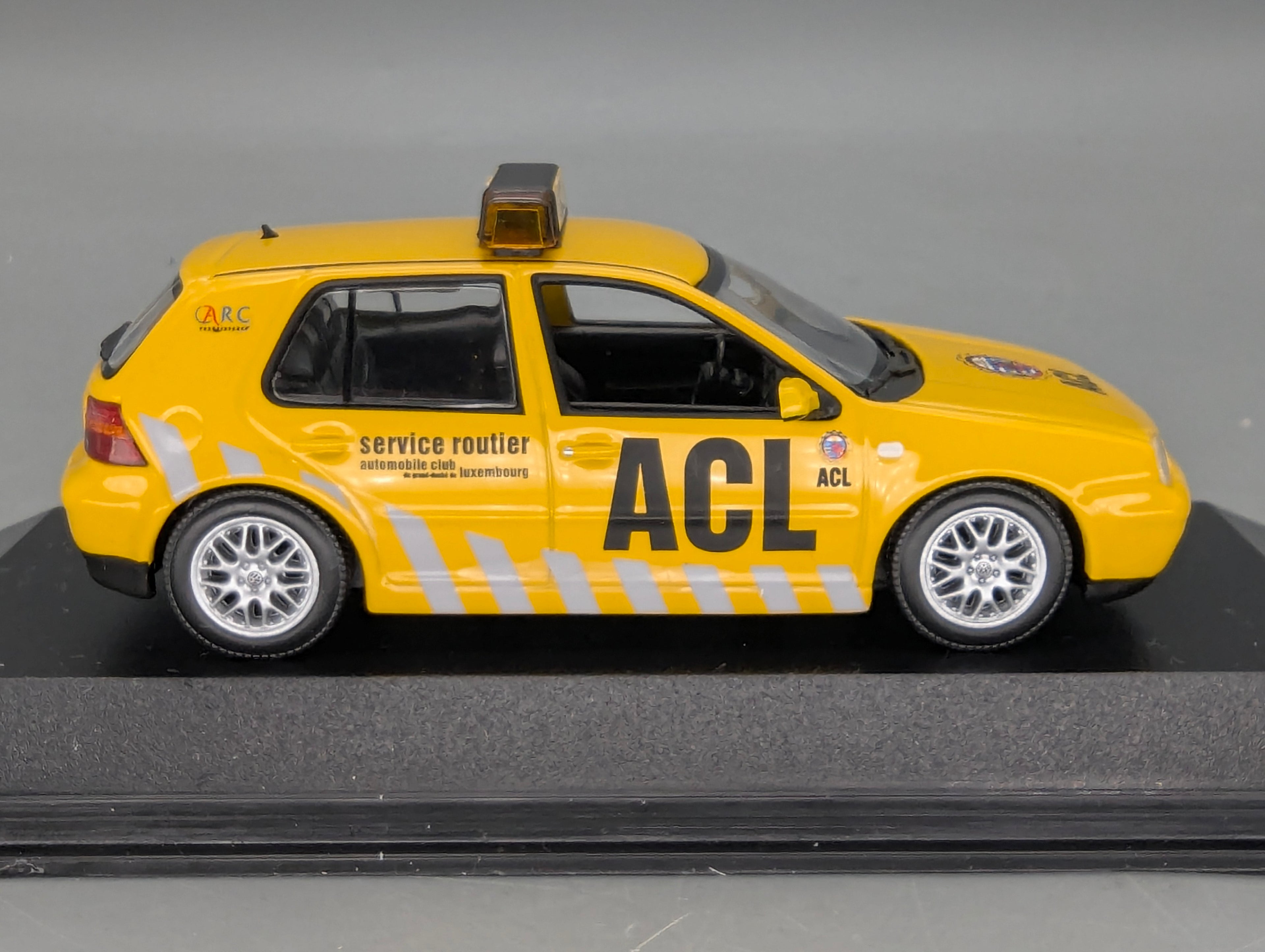 Modellautos 1:43 Minichamps Volkswagen VW Golf 1997 ADAC ACL Luxemburg mit OVP