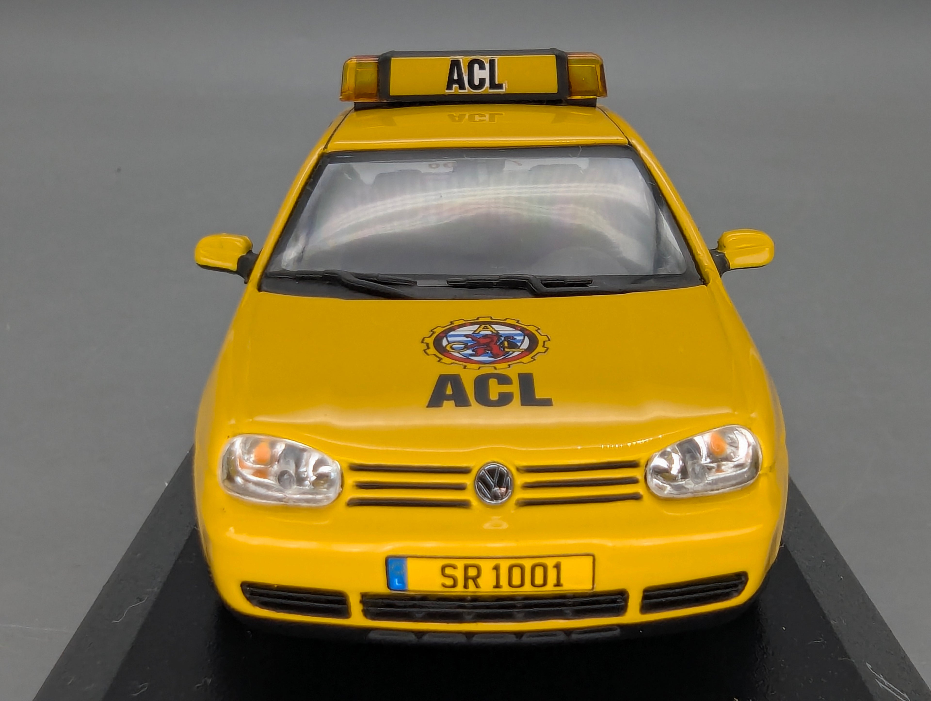 Modellautos 1:43 Minichamps Volkswagen VW Golf 1997 ADAC ACL Luxemburg mit OVP