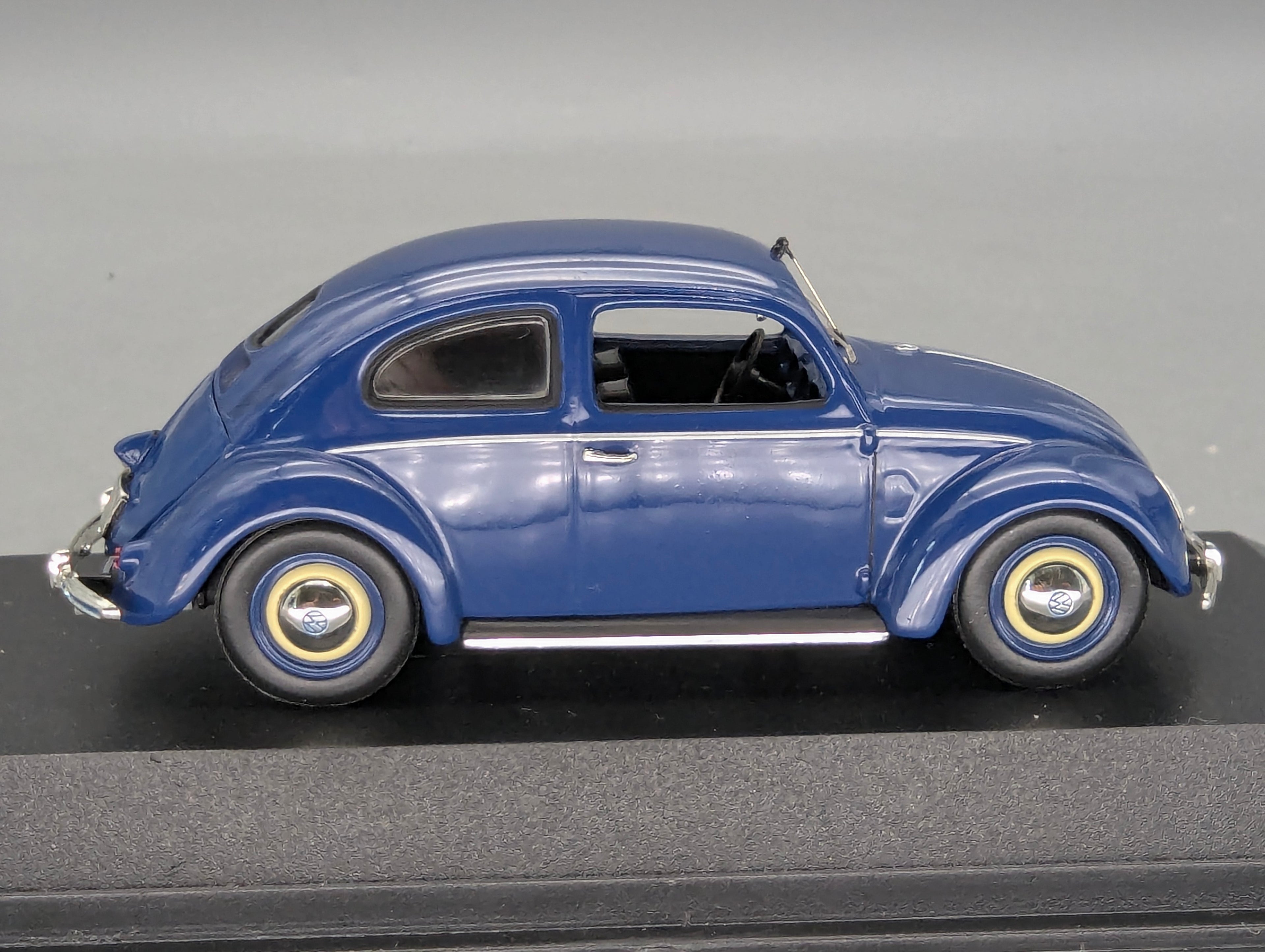 Modellautos 1:43 Minichamps Volkswagen VW 1200 Beetle Käfer Brezelkäfer Blau mit OVP