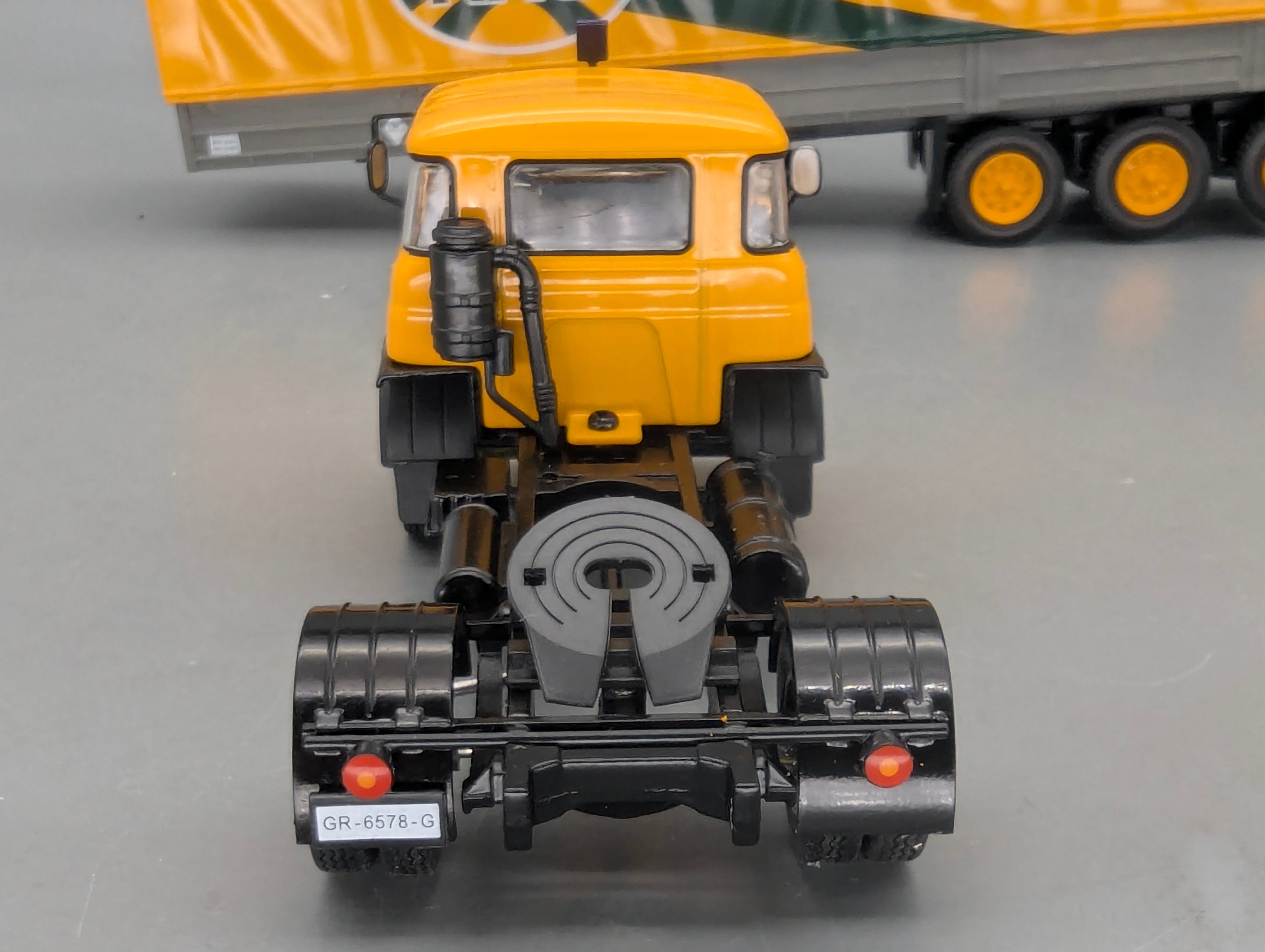 LKW Modell 1:43 Ixo Barreiros Super Azor Sattelzug KAS Naranja