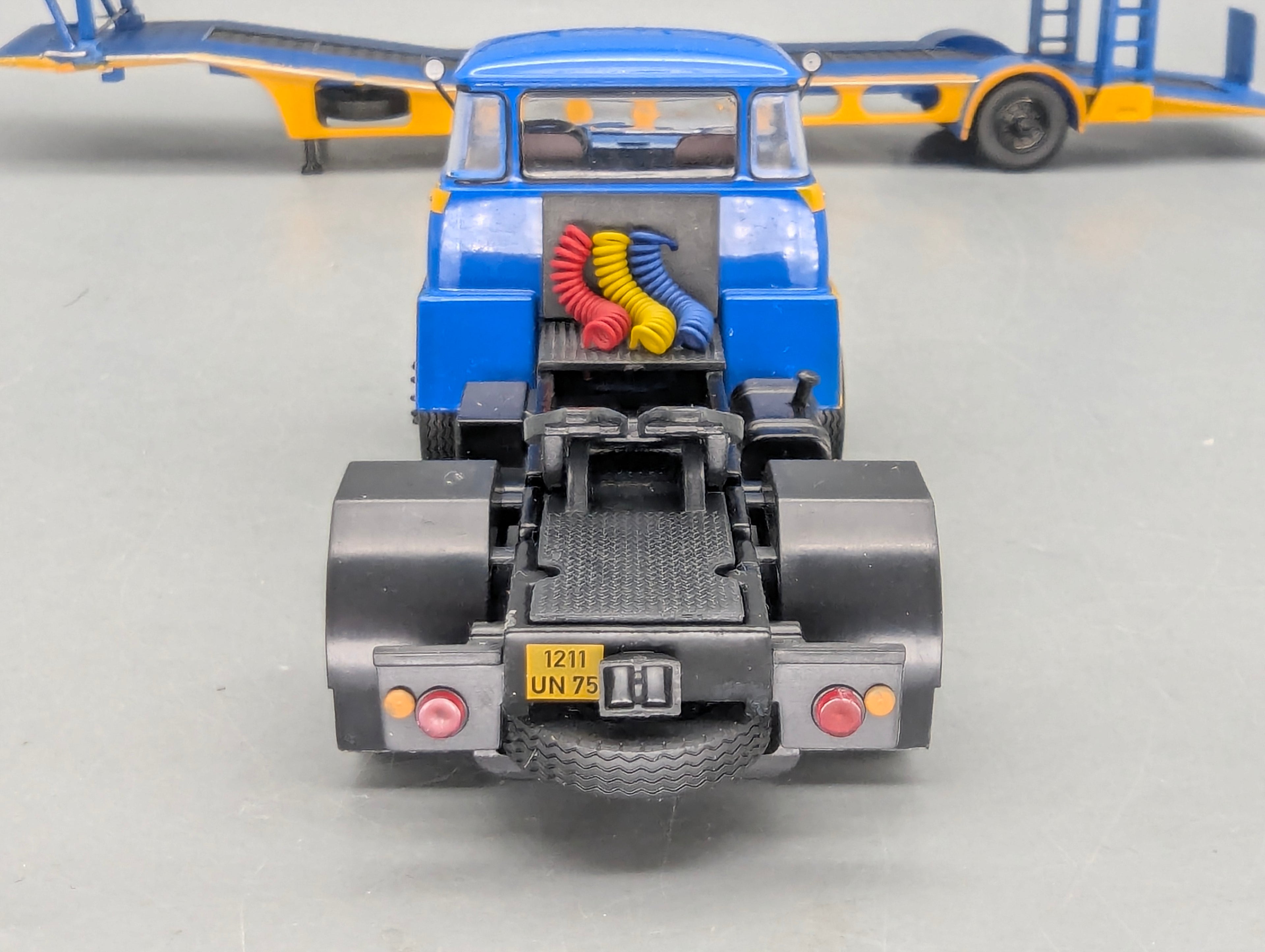 Coches en miniatura 1:43 Minichamps Mercedes Benz SL65 AMG Black Series Plata con embalaje original