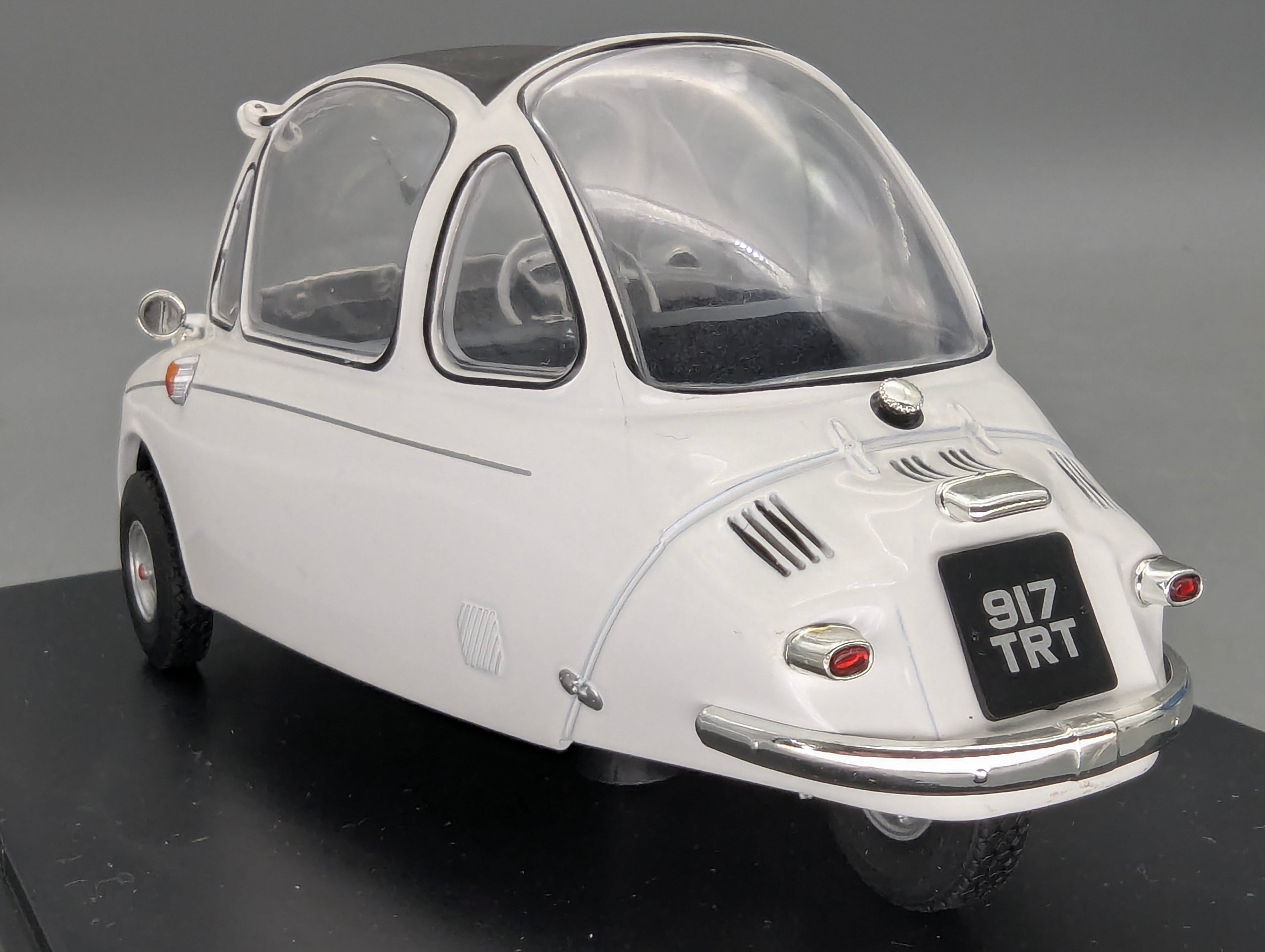 Modellautos 1:18 Oxford Heinkel Trojan 3-Rad Grecian White Weiß mit OVP
