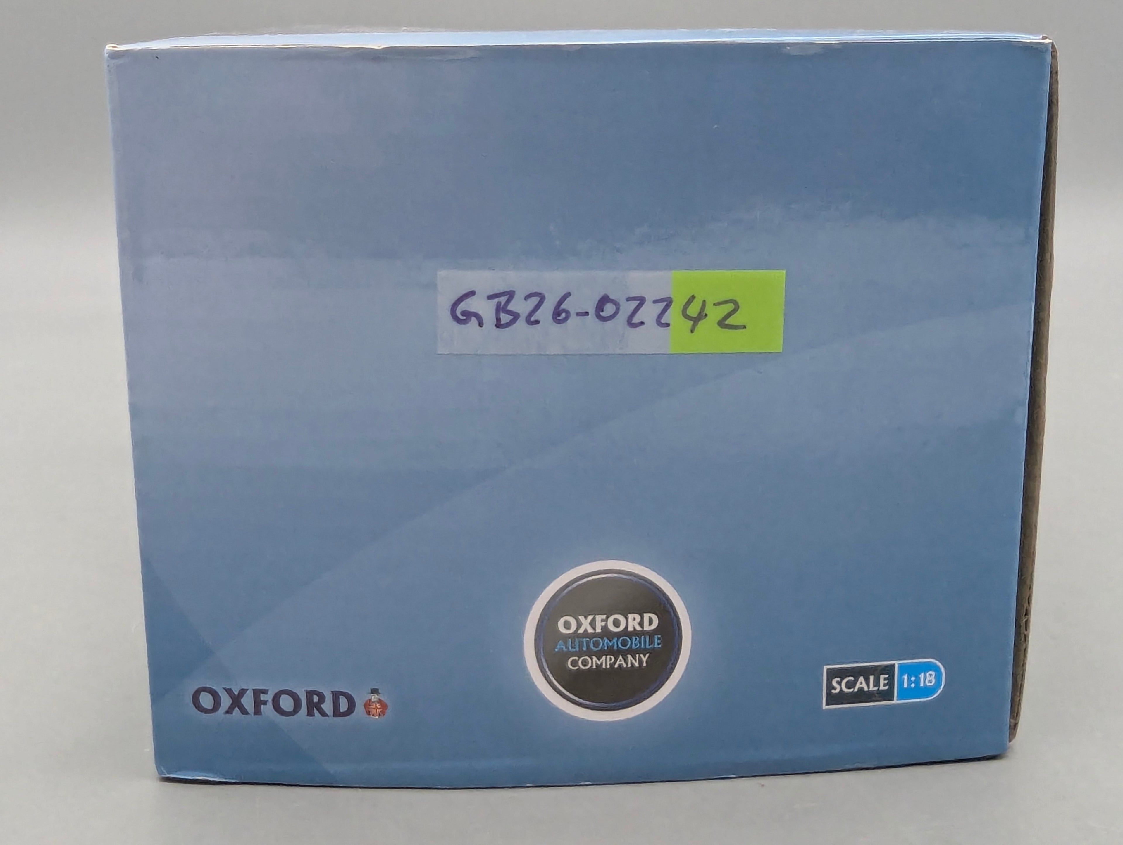 Modellautos 1:18 Oxford Heinkel Trojan 3-Rad Grecian White Weiß mit OVP