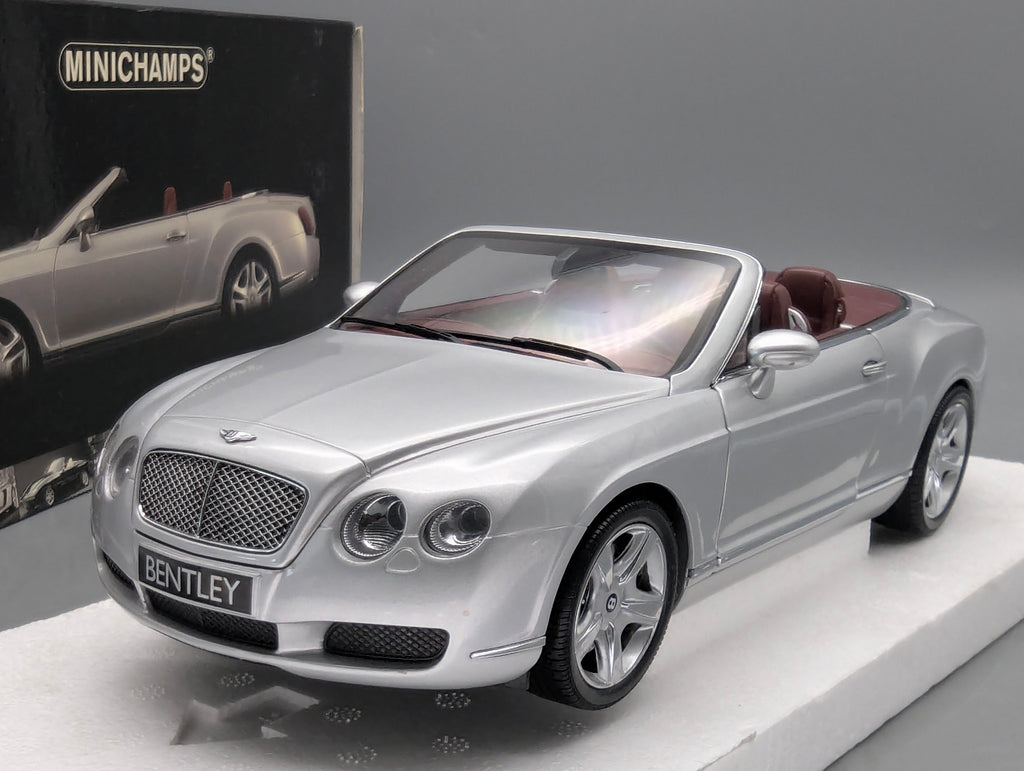 Model Cars 1:43 Minichamps Mercedes Benz SL65 AMG Black Series Silver with original packaging