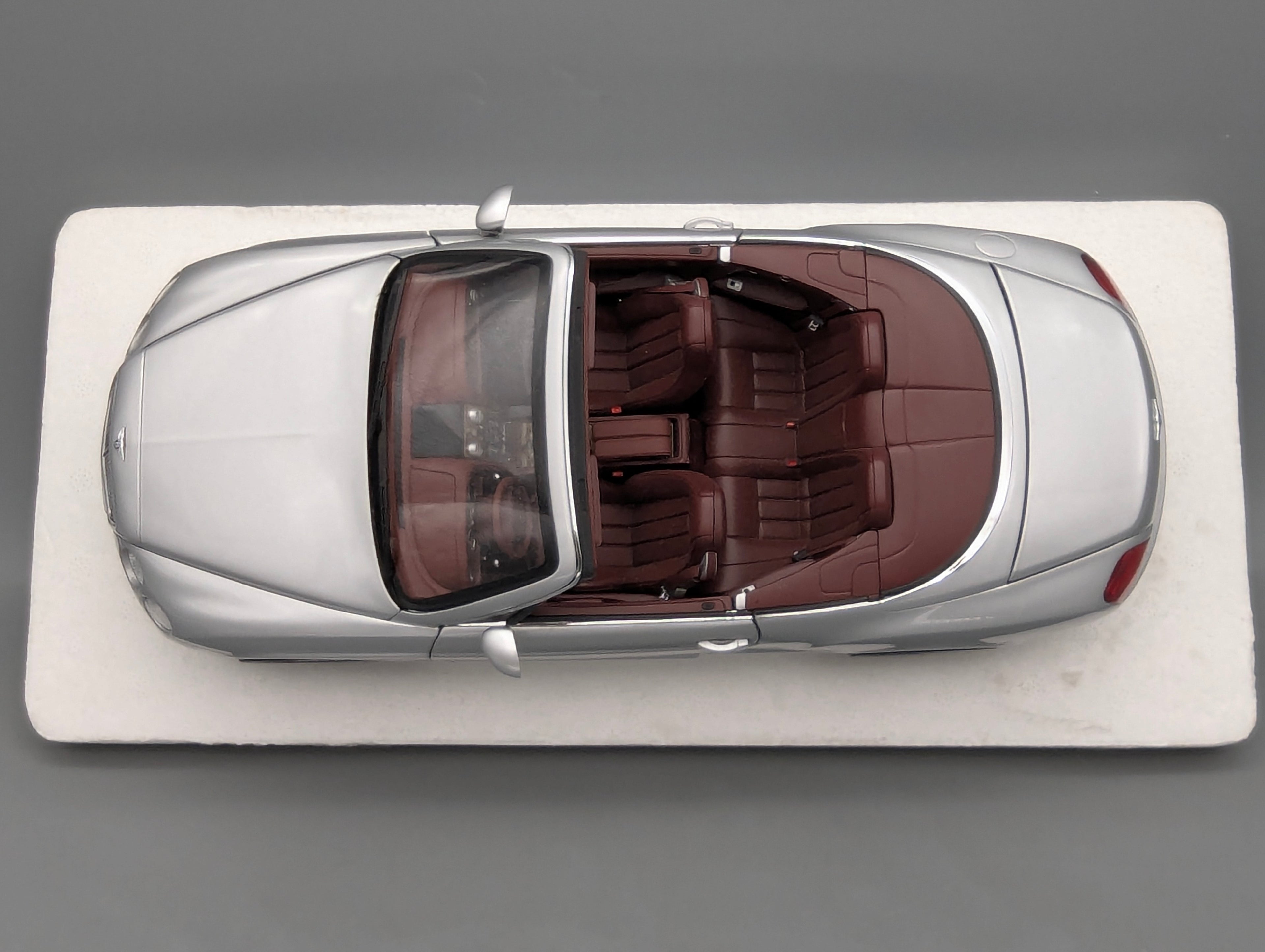 Model Cars 1:43 Minichamps Mercedes Benz SL65 AMG Black Series Silver with original packaging