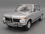 Modellautos 1:18 Kyosho 08543S BMW 2002 tii Silber mit OVP