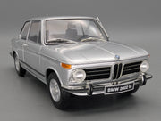 Modellautos 1:18 Kyosho 08543S BMW 2002 tii Silber mit OVP
