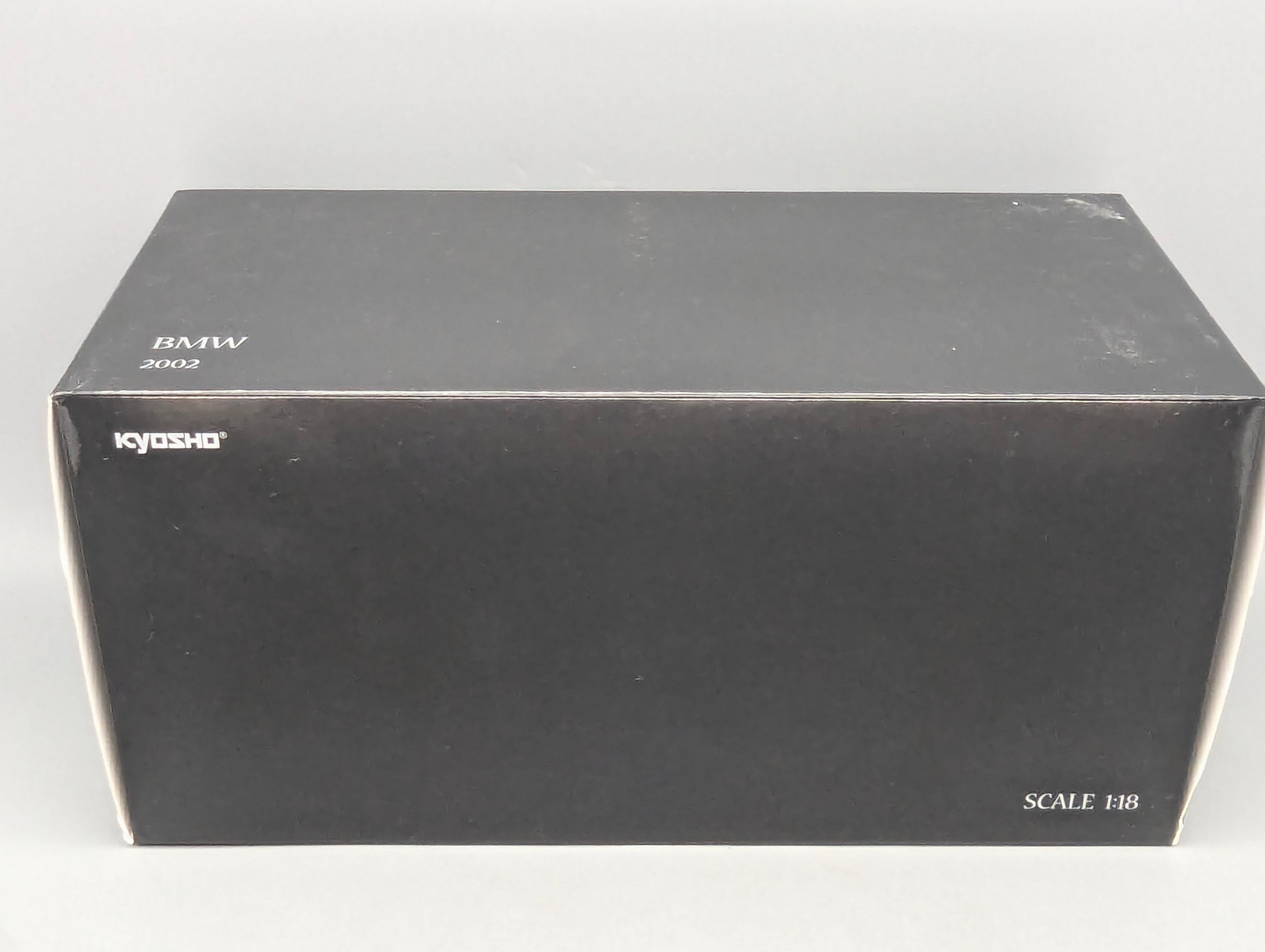 Modellautos 1:18 Kyosho 08543S BMW 2002 tii Silber mit OVP