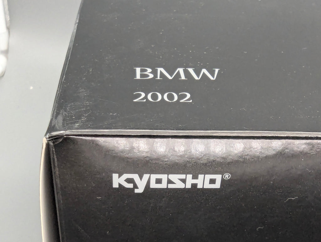 Modellautos 1:18 Kyosho 08543S BMW 2002 tii Silber mit OVP