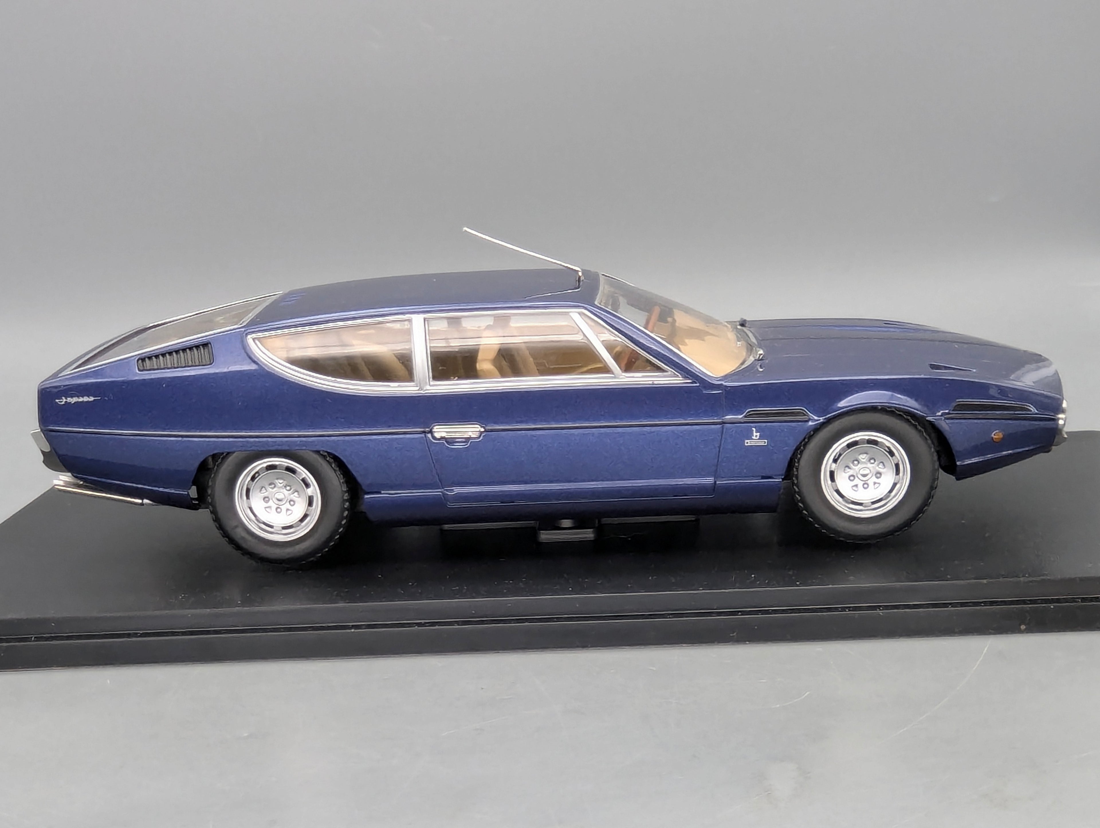 Modellautos 1:18 KK-Scale Lamborghini Espada S2 1970 Blau mit OVP