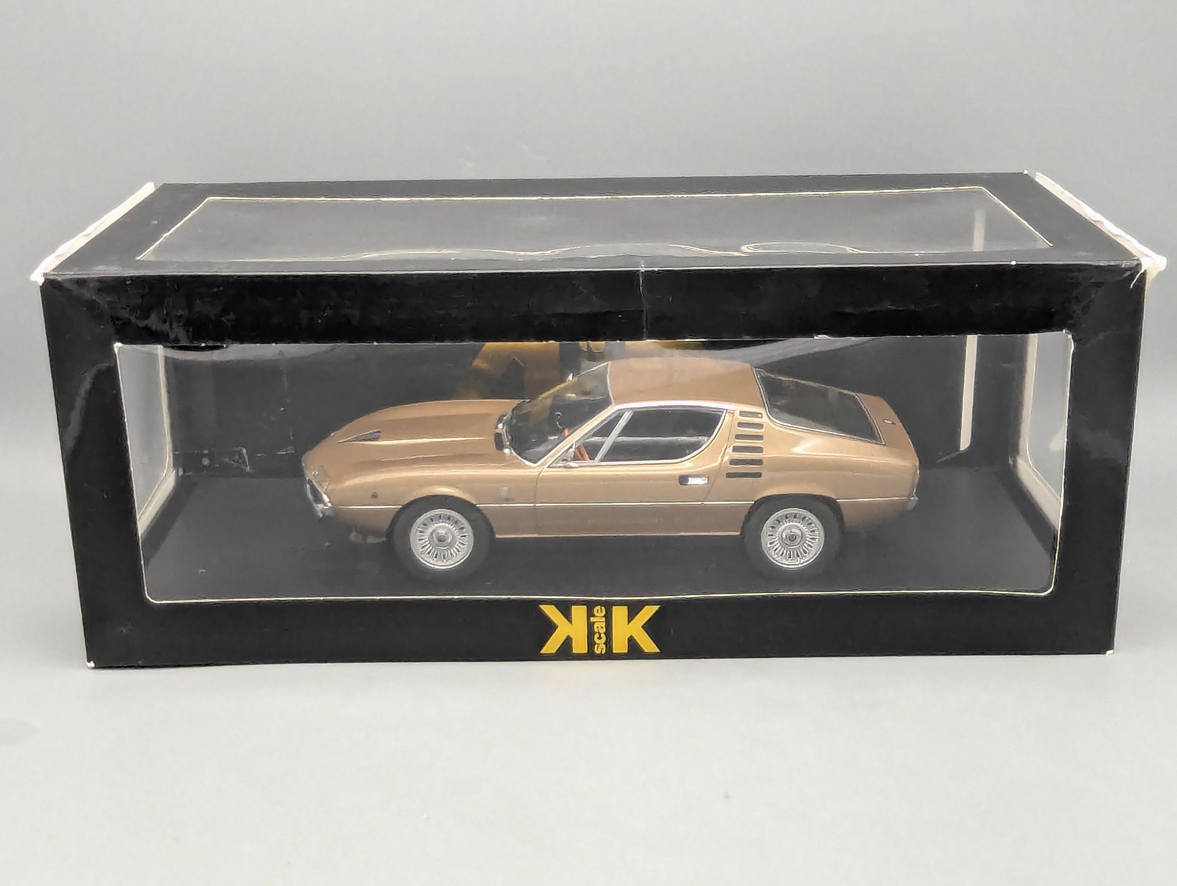 Modellautos 1:18 KK-Scale Alfa Romeo Montreal 1970 Gold Metallic mit OVP