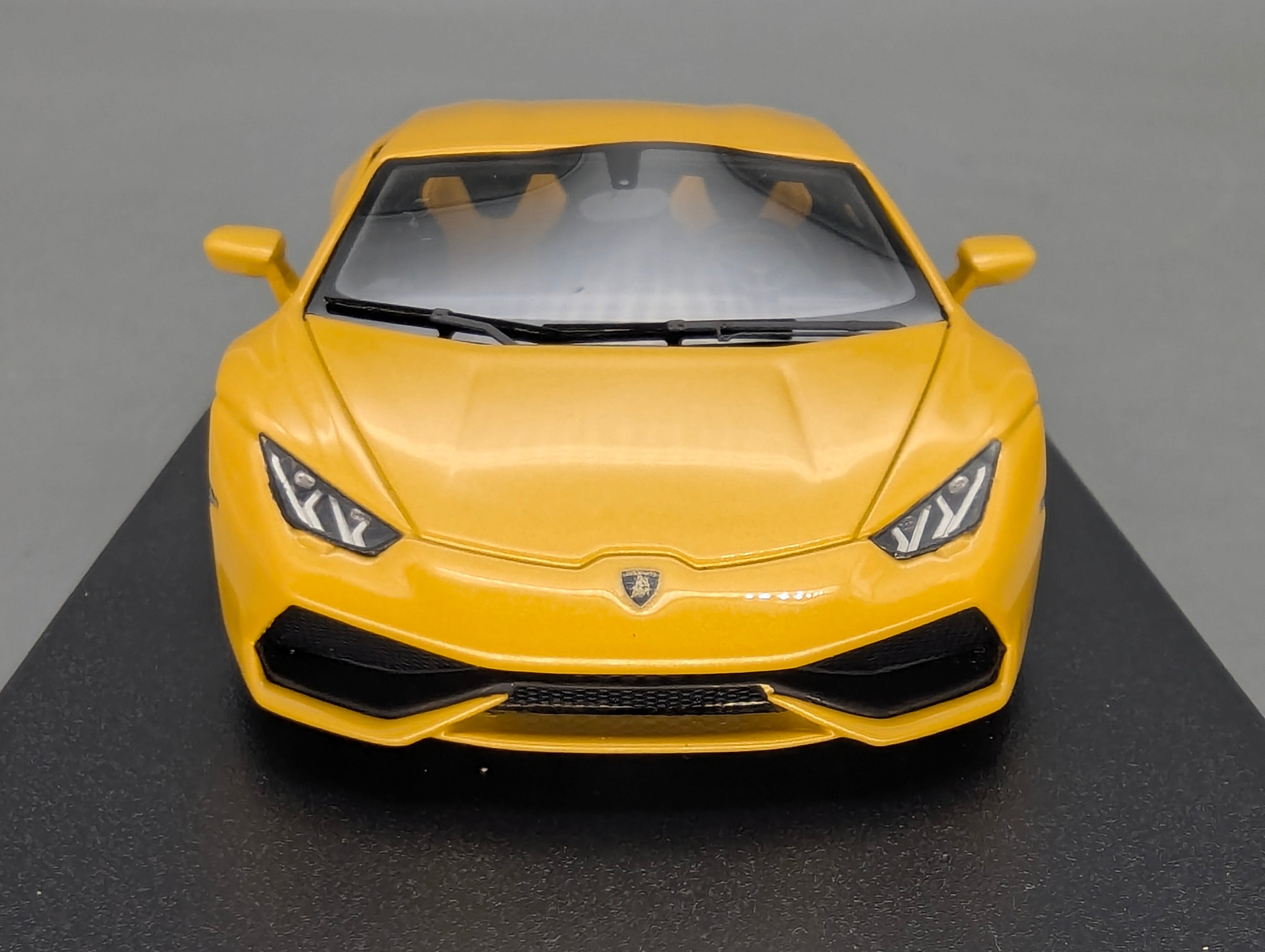 Modellautos 1:43 Looksmart Lamborghini Huracan LP610-4 Met. Gelb Giallo Midas mit OVP