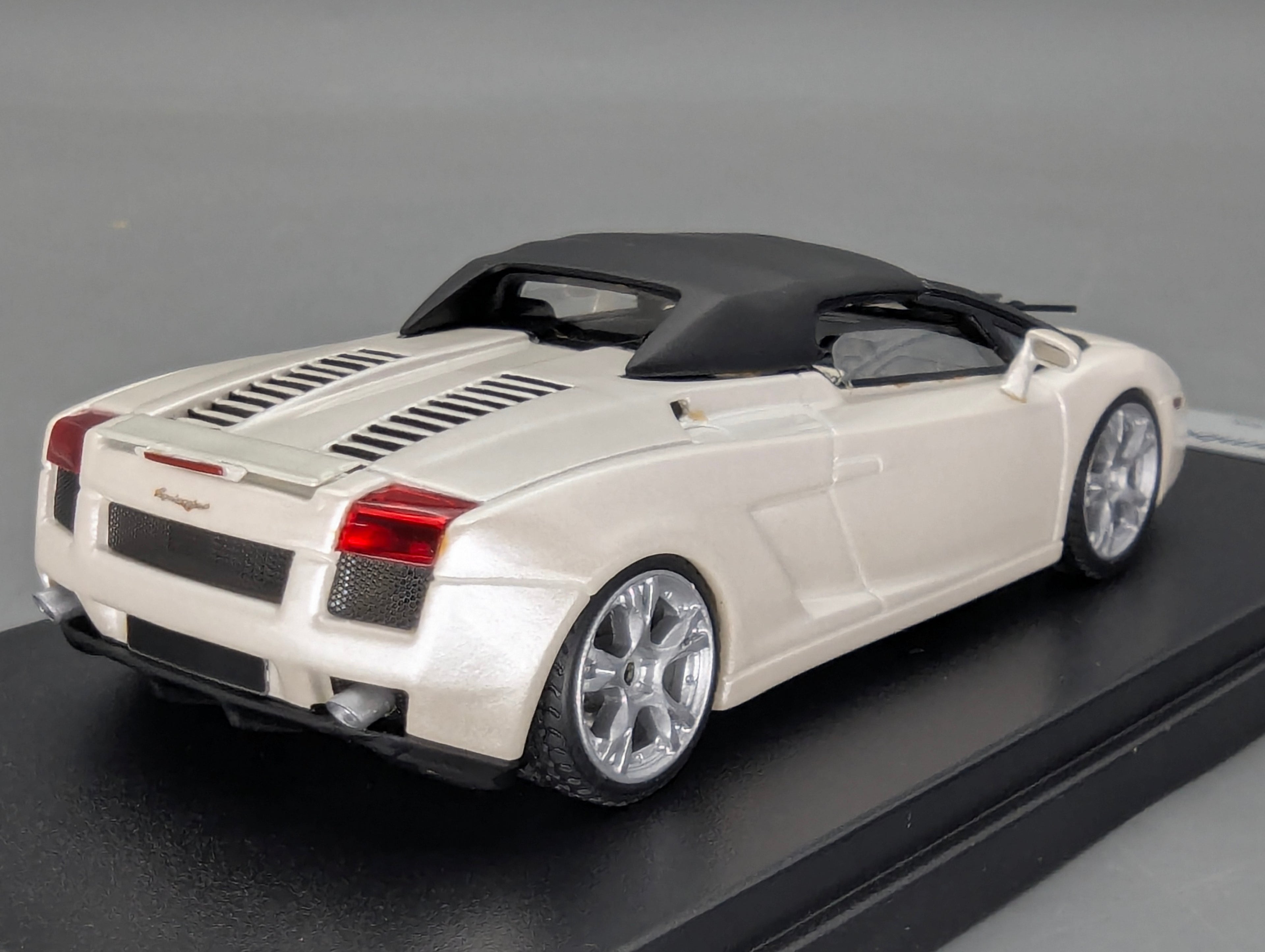Coches en miniatura 1:43 Minichamps Mercedes Benz SL65 AMG Black Series Plata con embalaje original