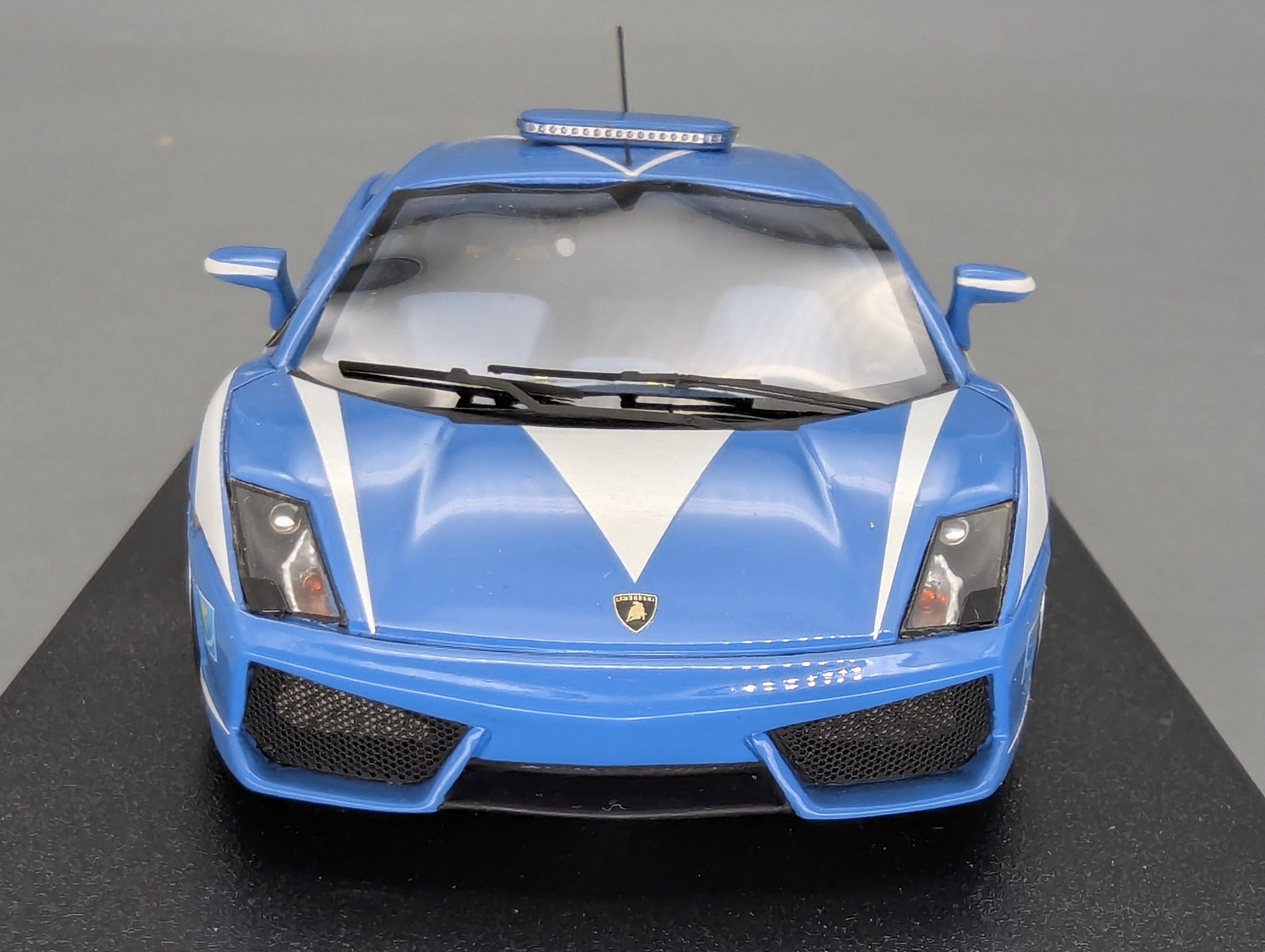 Modellautos 1:43 Looksmart Lamborghini Gallardo LP560-4 Polizia OVP