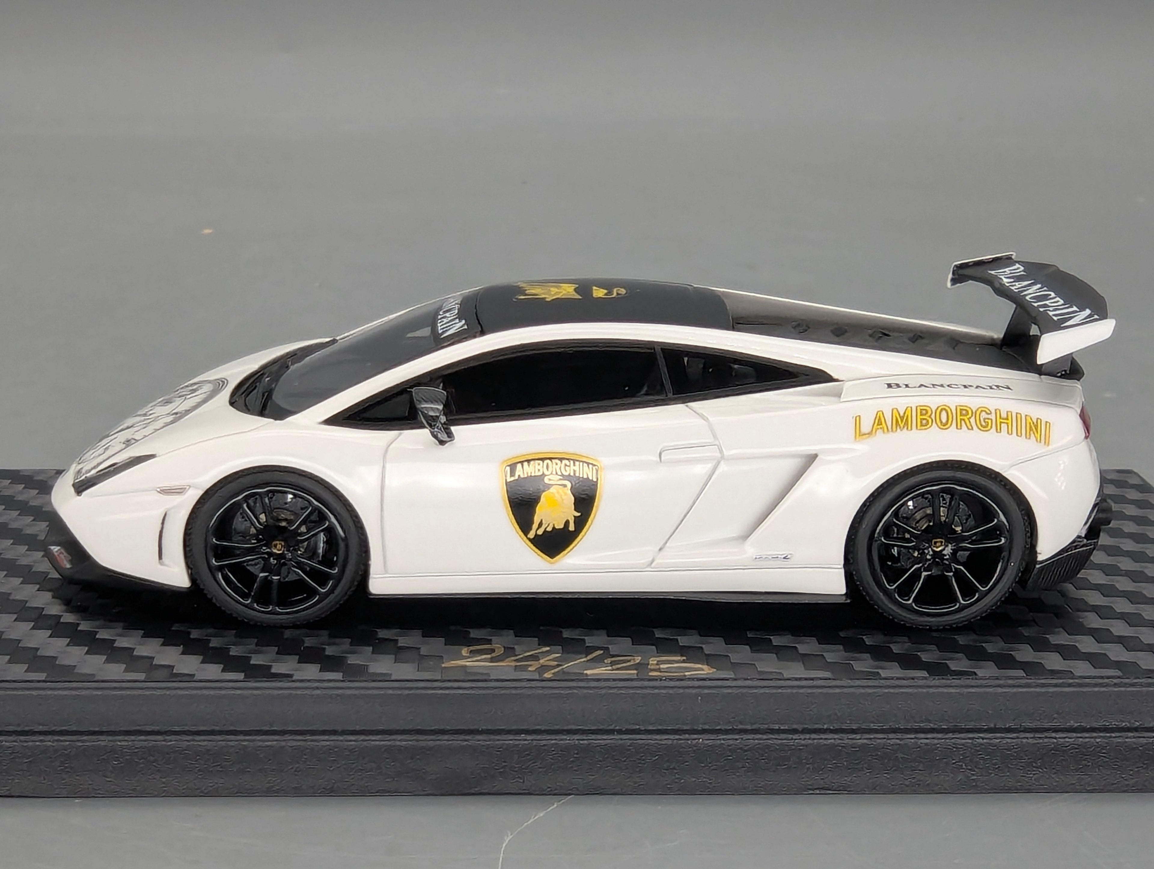 Modellautos 1:43 Looksmart Lamborghini Gallardo LP 570-4 Tribute 24/25 pcs mit OVP