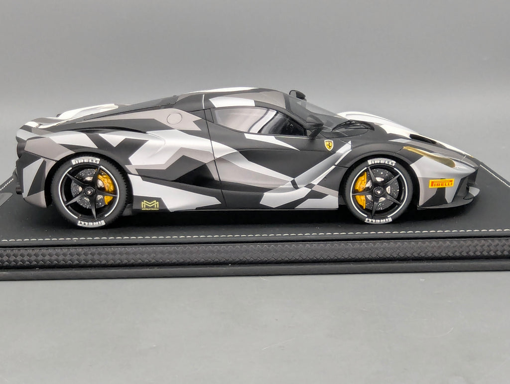 Modellautos 1:18 BBR Ferrari LaFerrari Caouflage Ltd 118/159 mit OVP