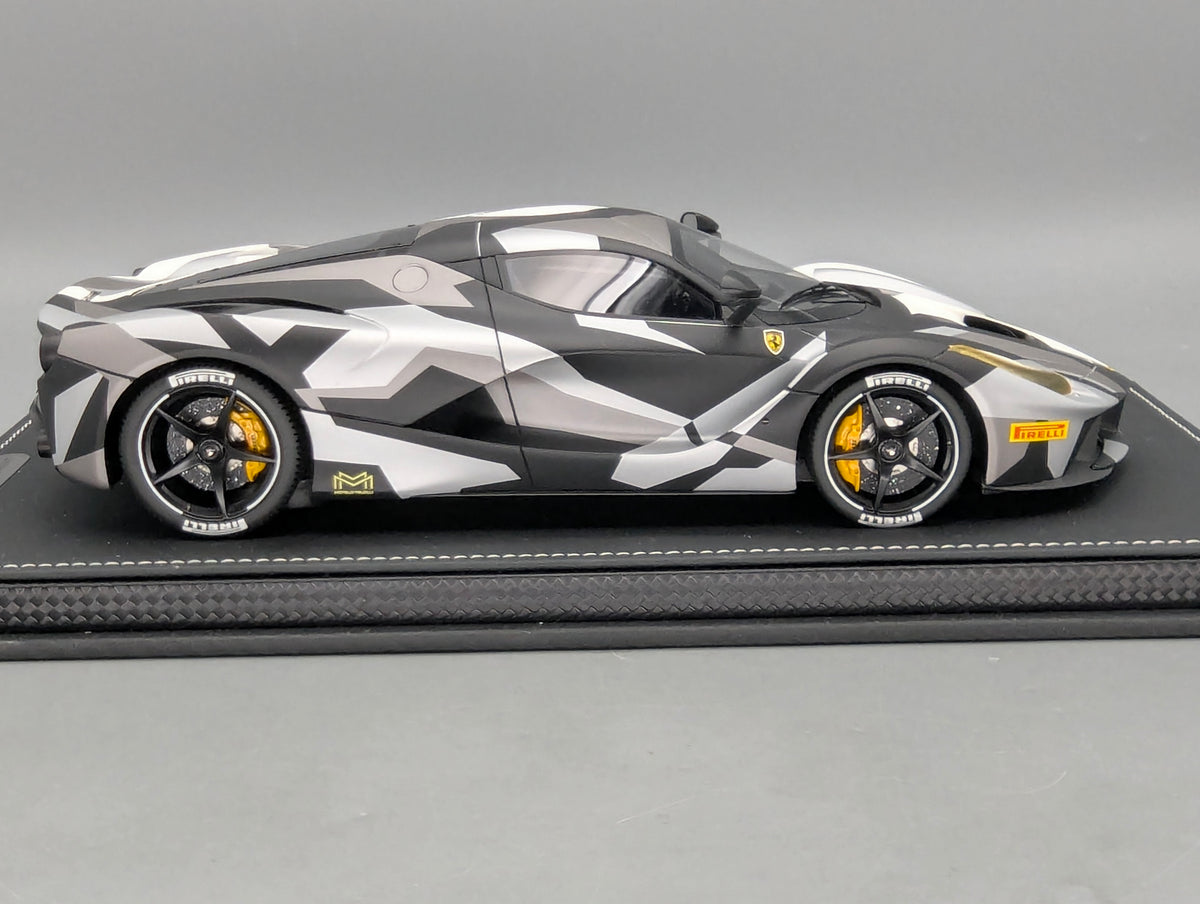 Modellautos 1:18 BBR Ferrari LaFerrari Caouflage Ltd 118/159 mit OVP